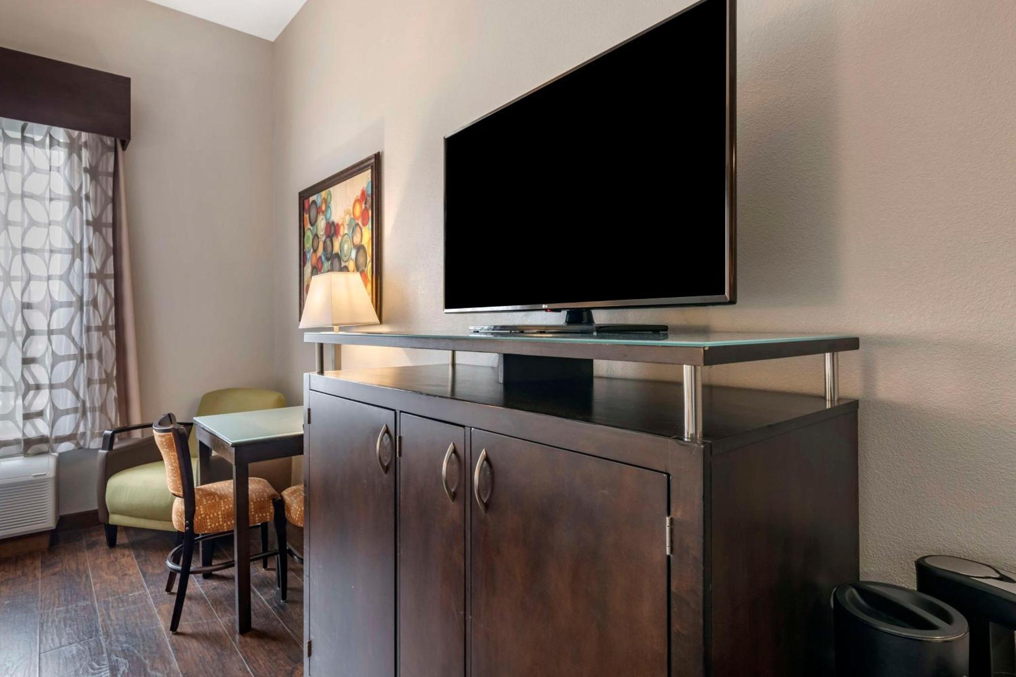 Western Gateway Hotel 3*