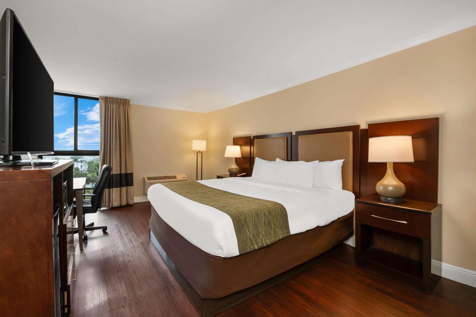 Comfort Oceanside Deerfield Inn 3*