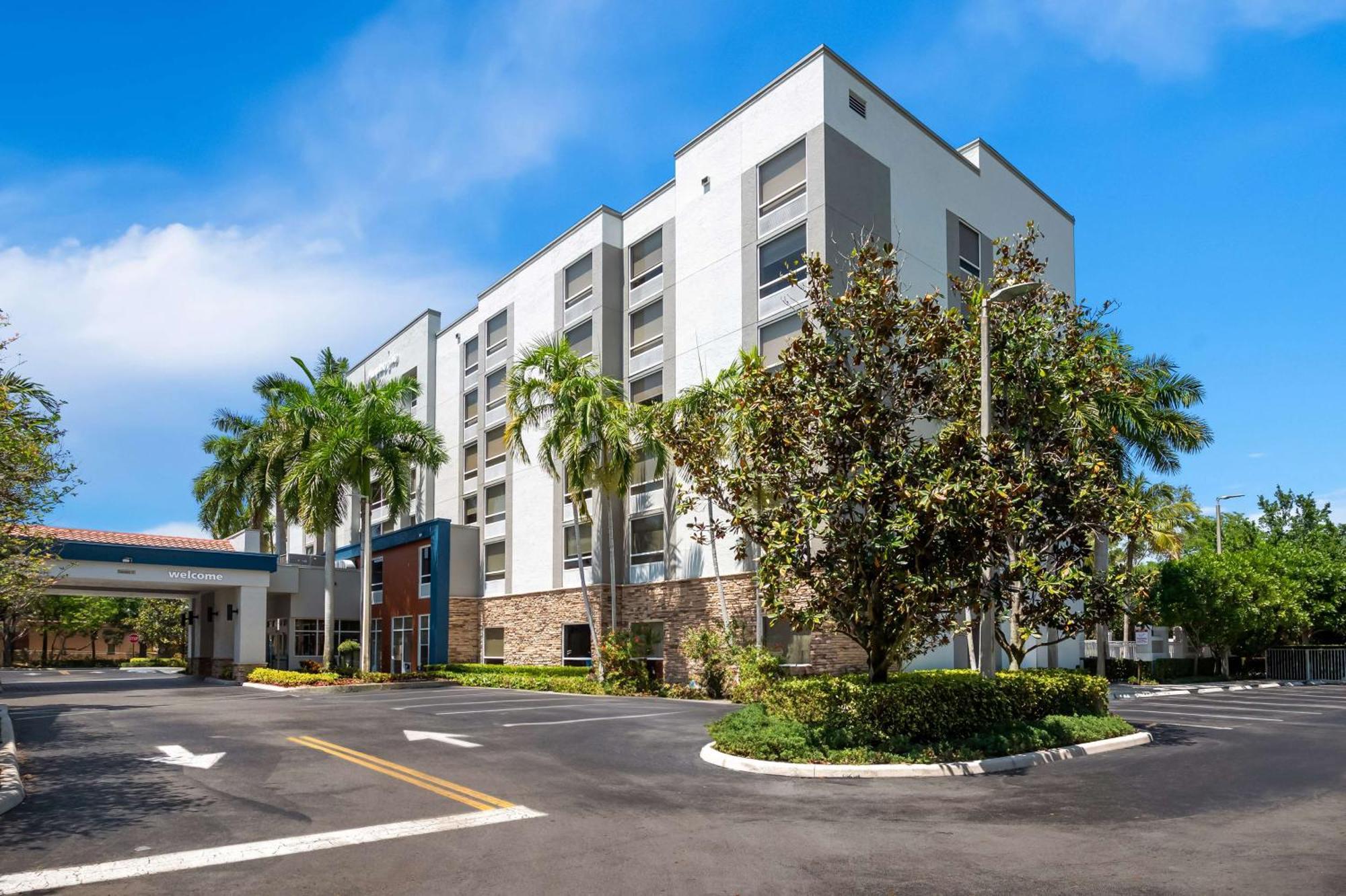 Hampton Lauderdale Weston