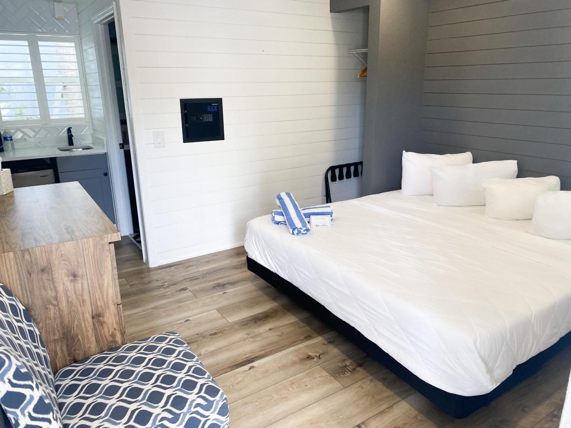 Motel Devon Shores