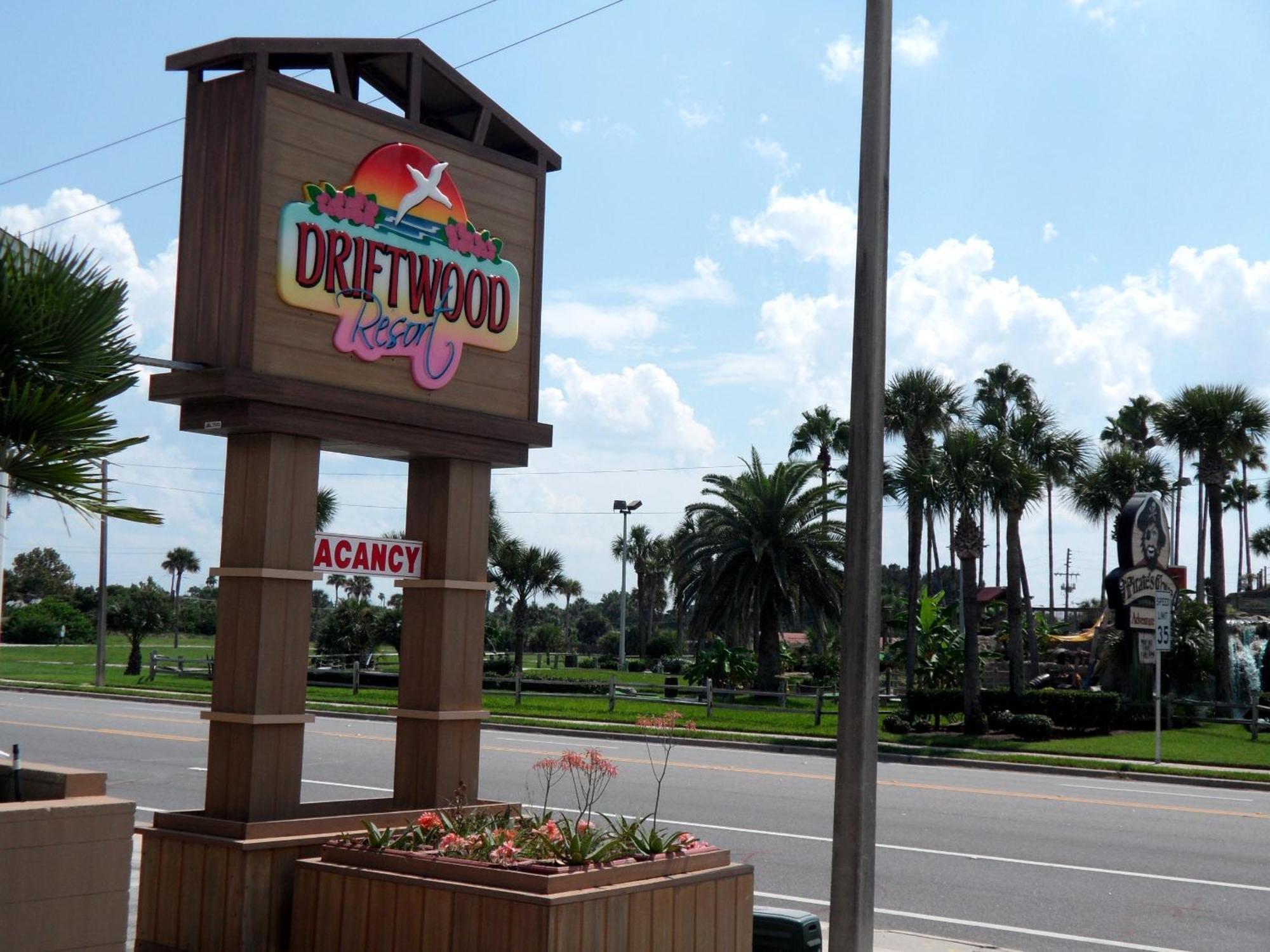 Motel Driftwood