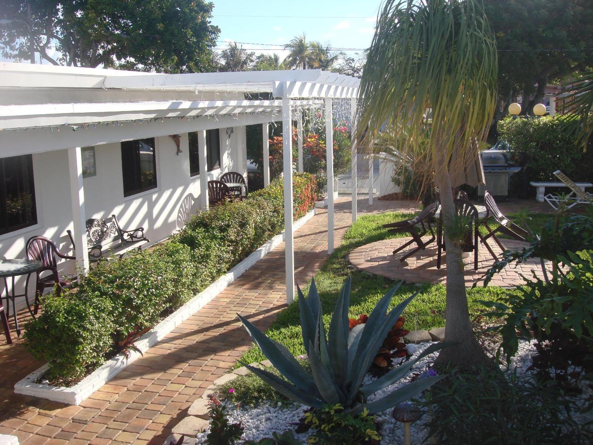 Motel Breakaway 2*