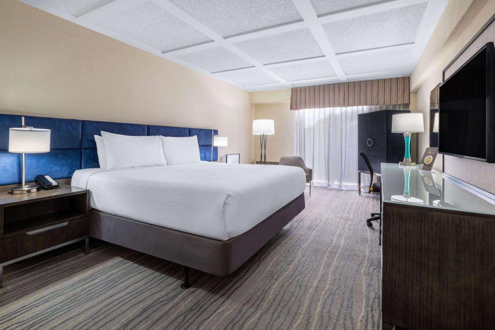 Wyndham Hotel