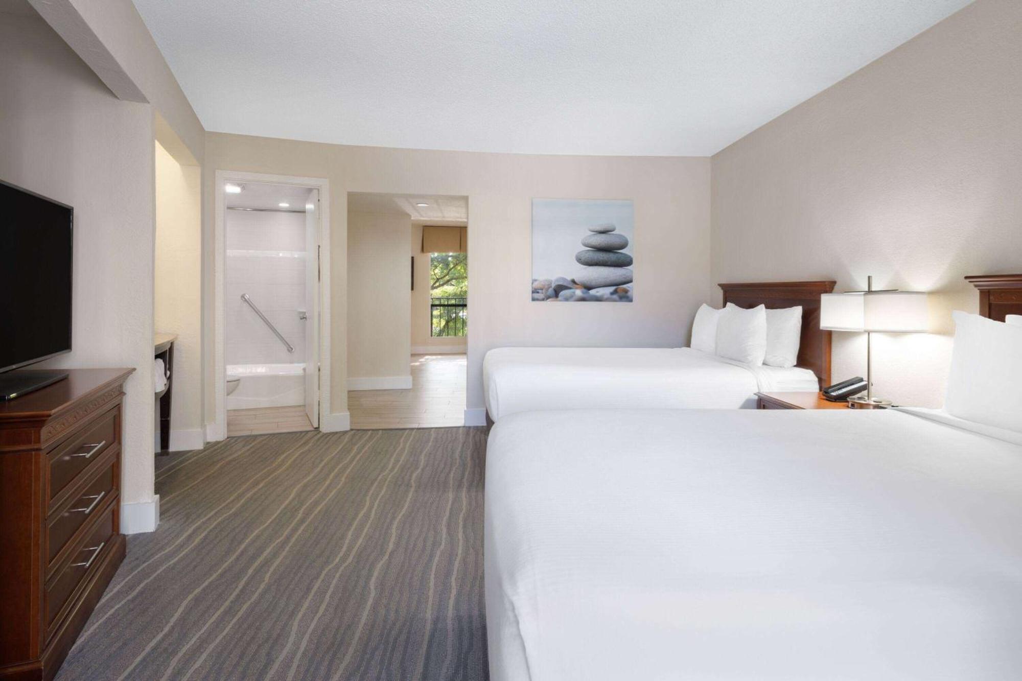 Hotel Wyndham
