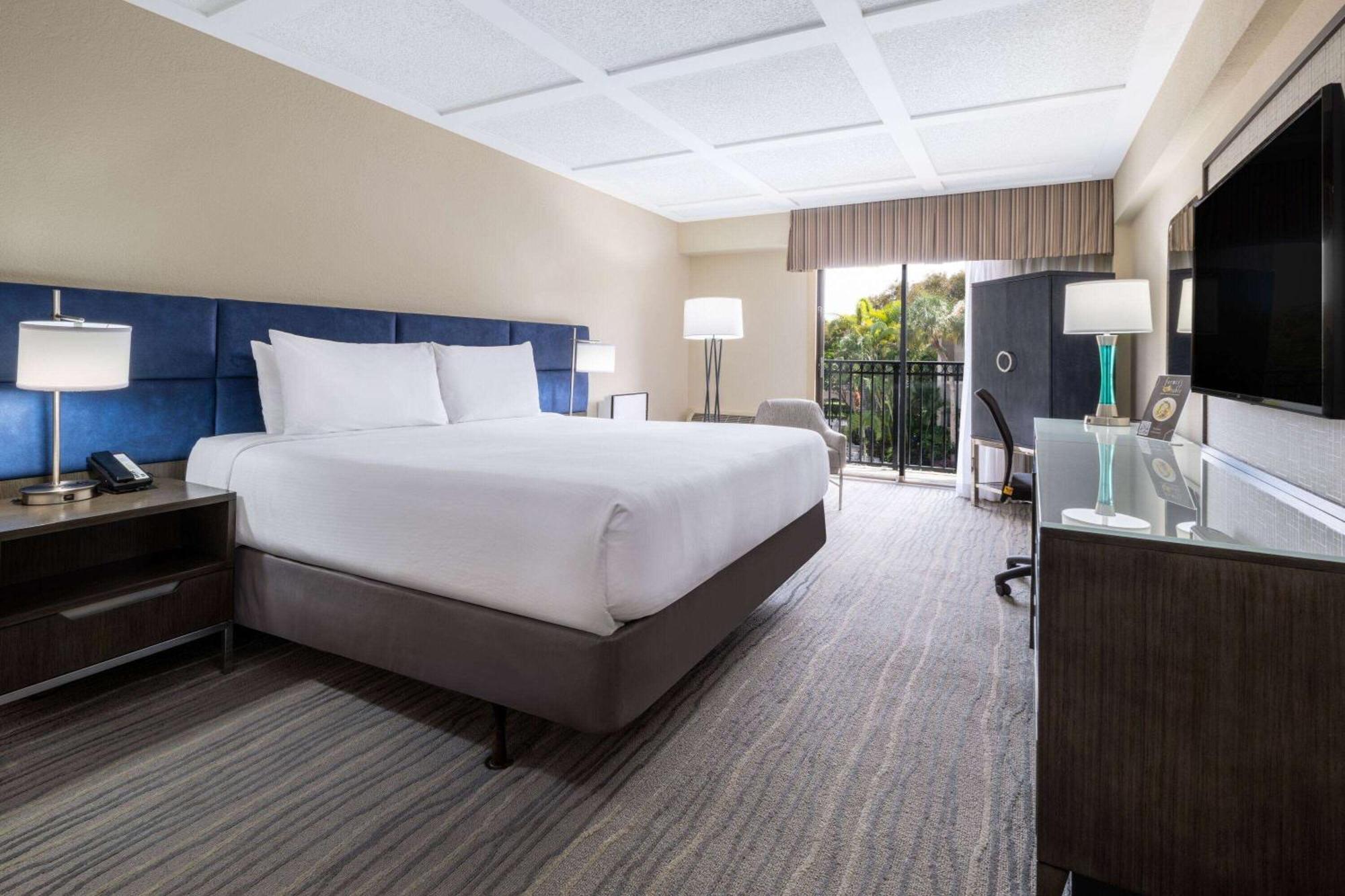 Hotel Wyndham 3*