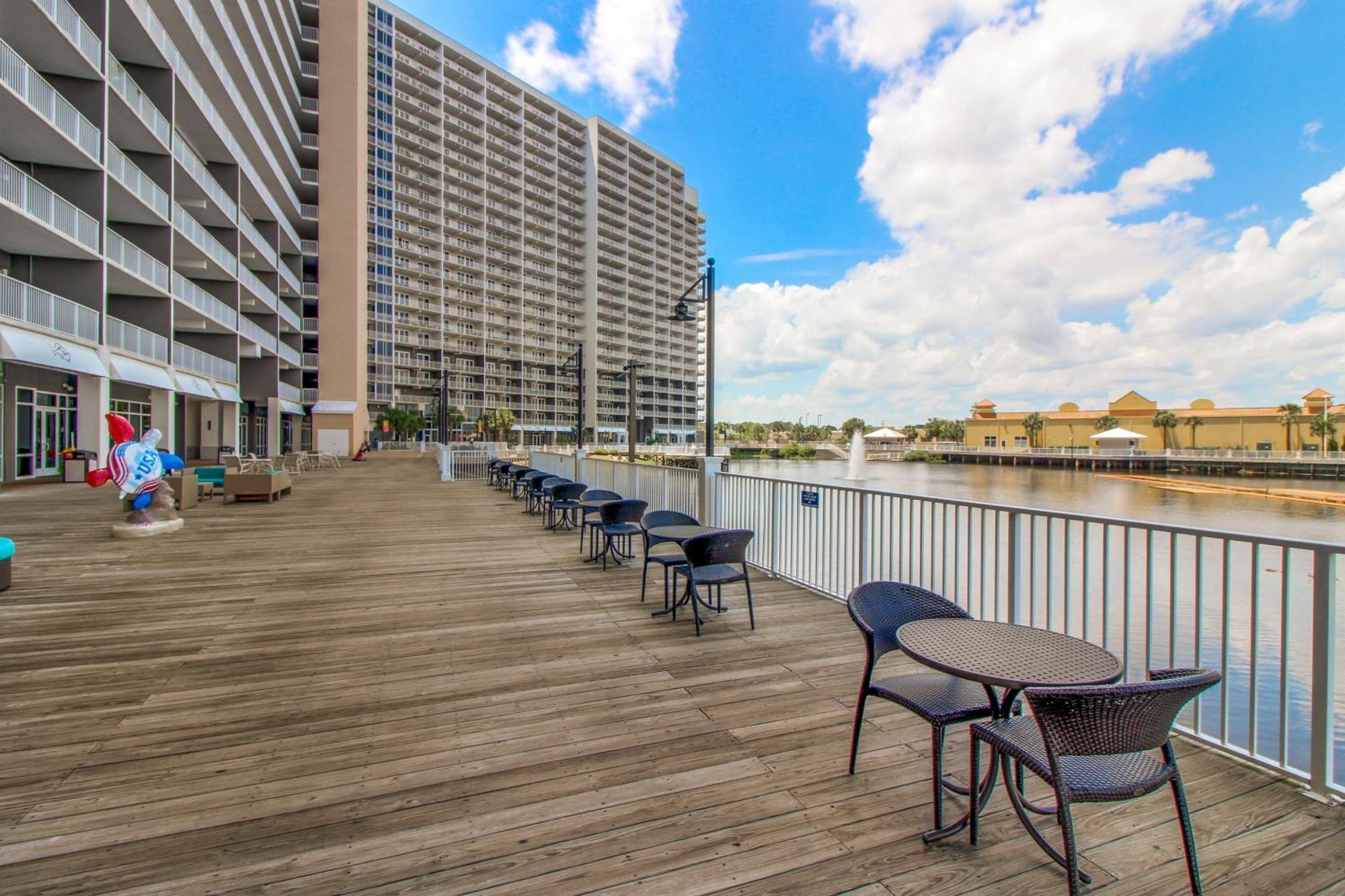 Town Wharf Apartment *