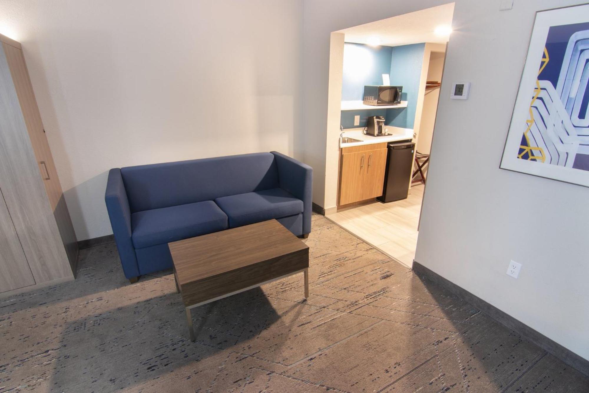 Express And Lauderdale Airport West By Ihg Hotel Davie