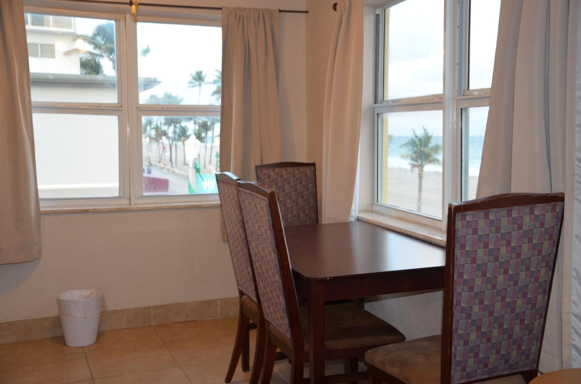 La Terrace Oceanfront Hotel