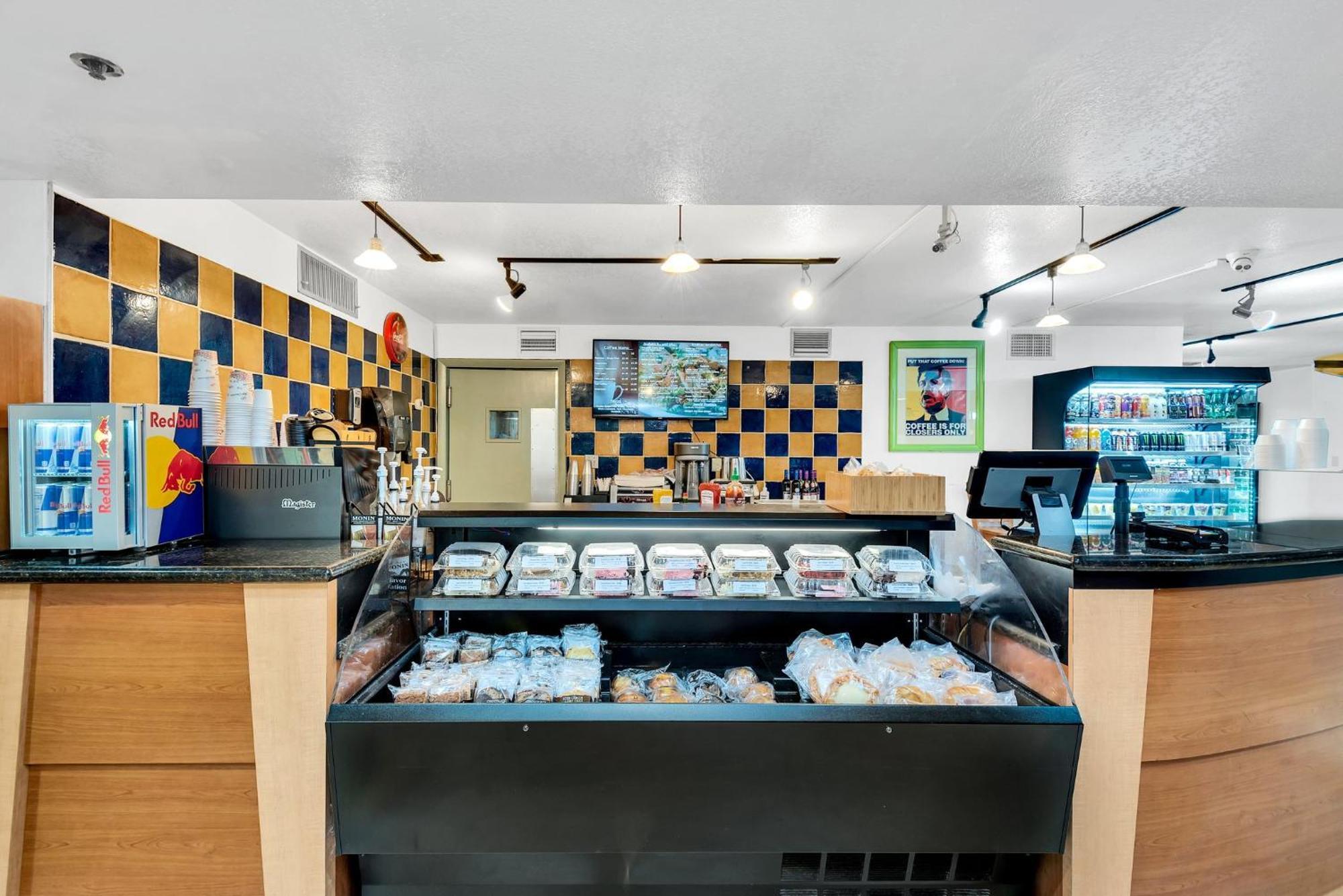 Western Gateway Hotel 4*