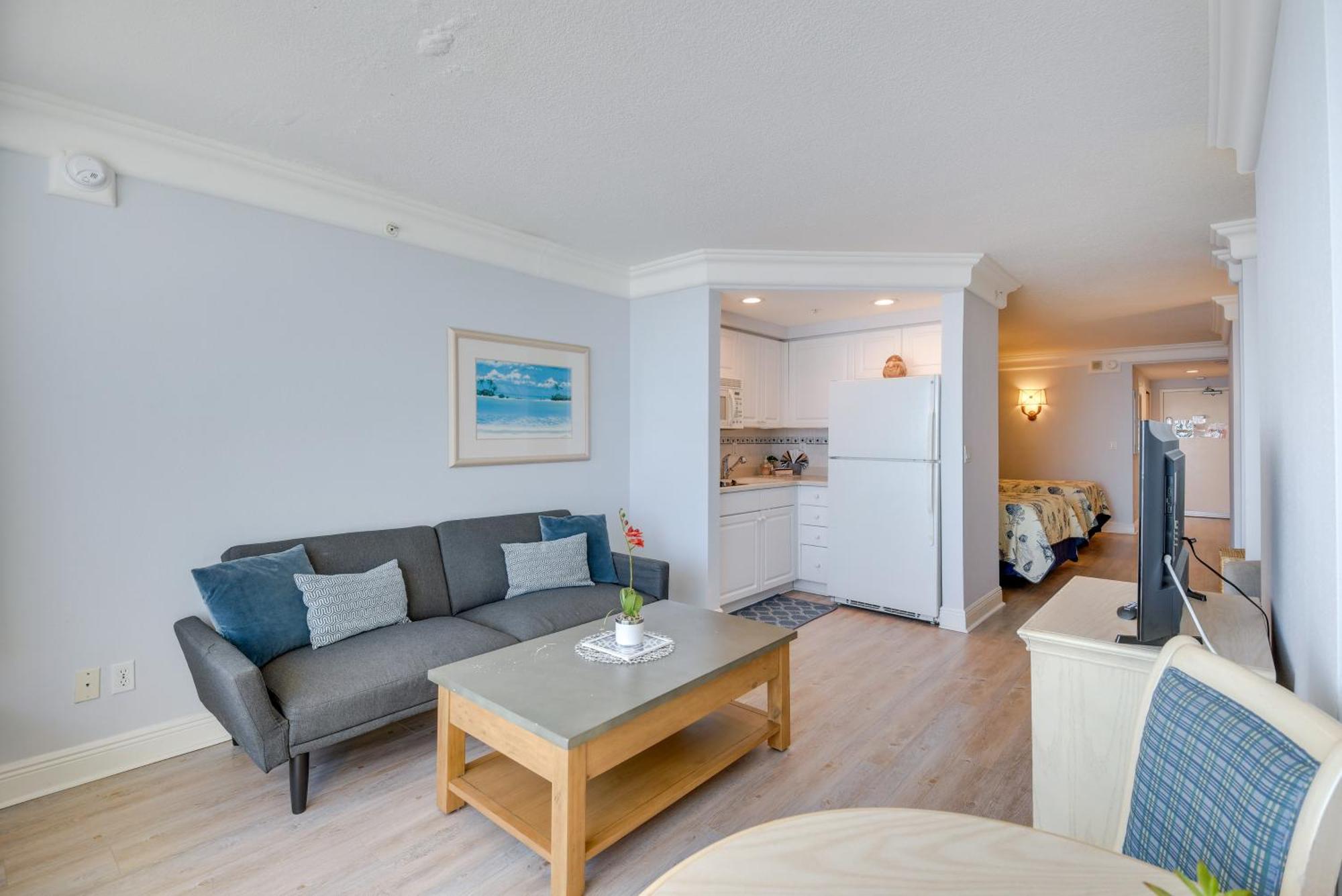 Apartment Beachfront Daytona Vacation With Balcony *