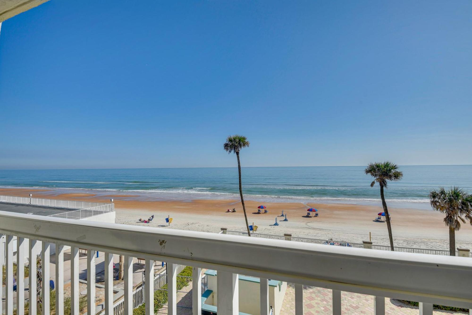 Beachfront Daytona Vacation With Balcony Apartment Daytona Beach