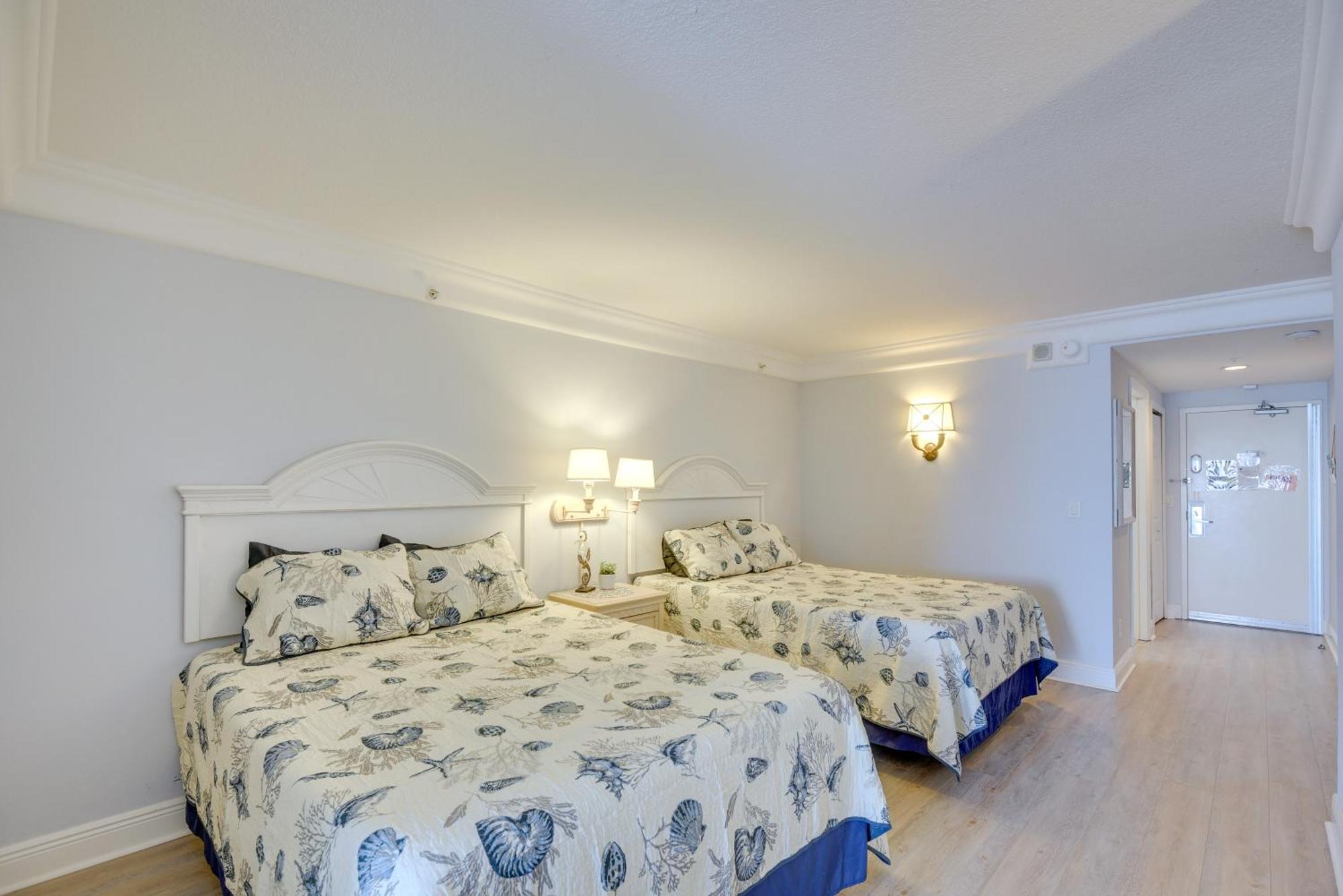 Apartment Beachfront Daytona Vacation With Balcony *