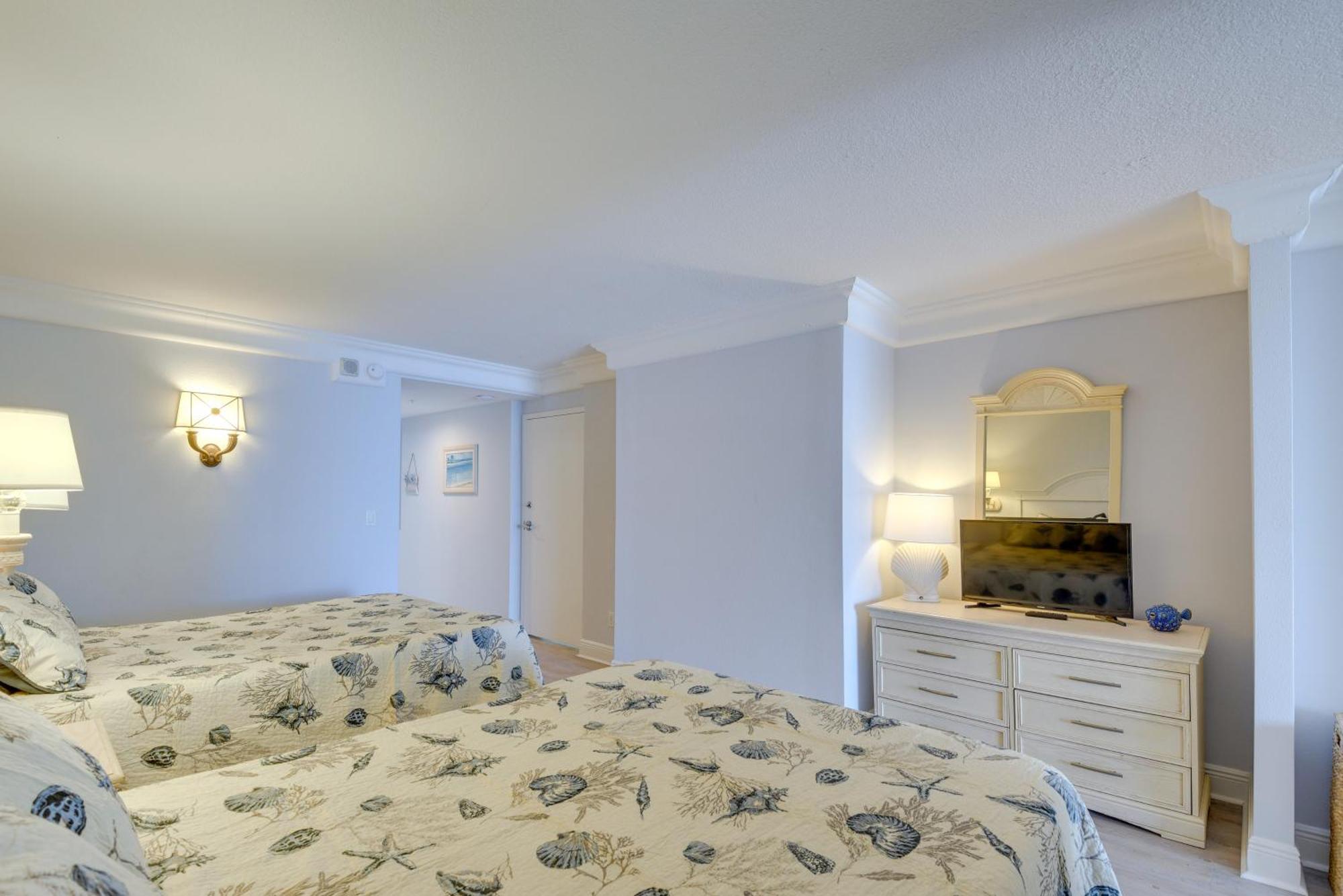 Apartment Beachfront Daytona Vacation With Balcony Daytona Beach