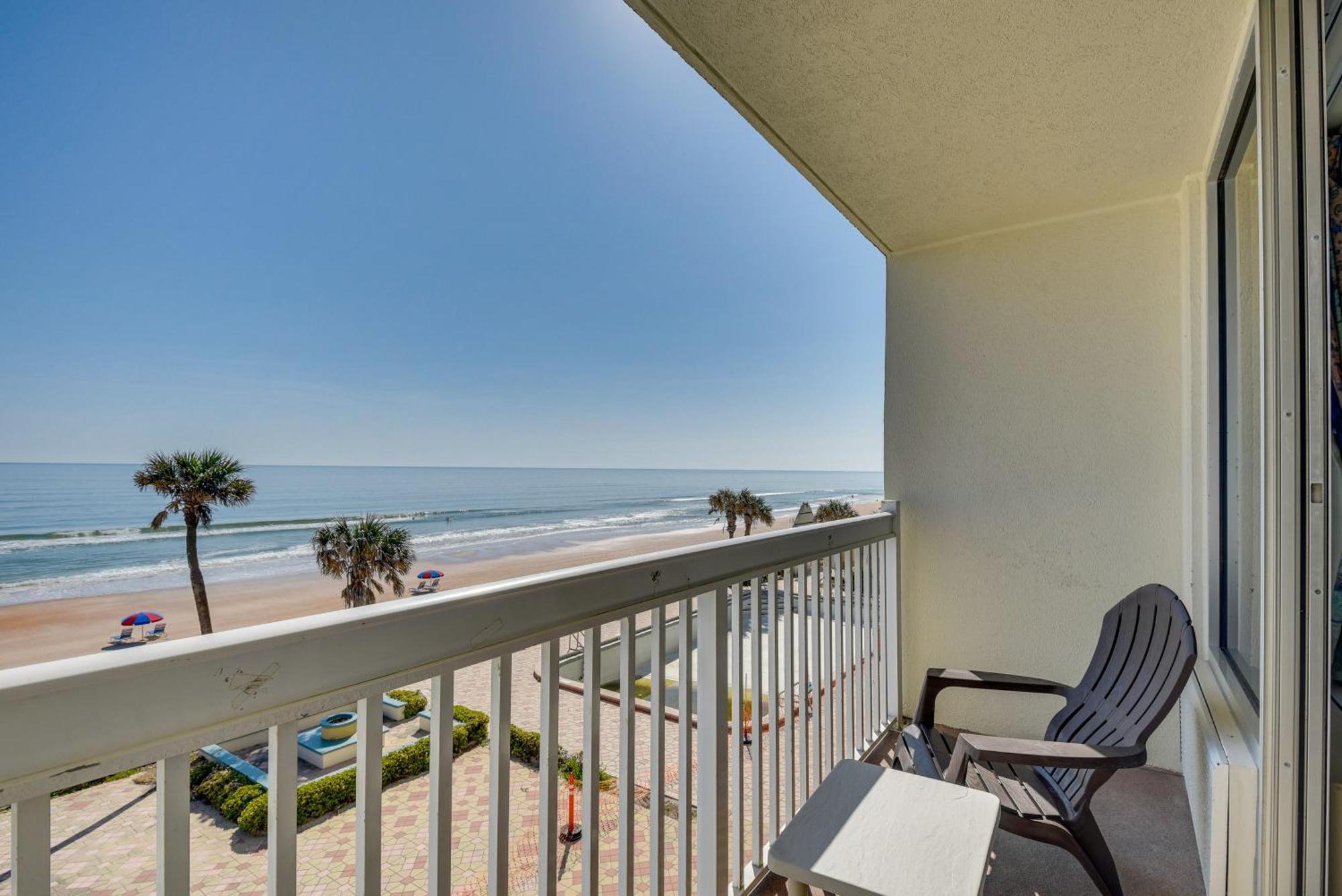 Beachfront Daytona Vacation With Balcony Apartment Daytona Beach