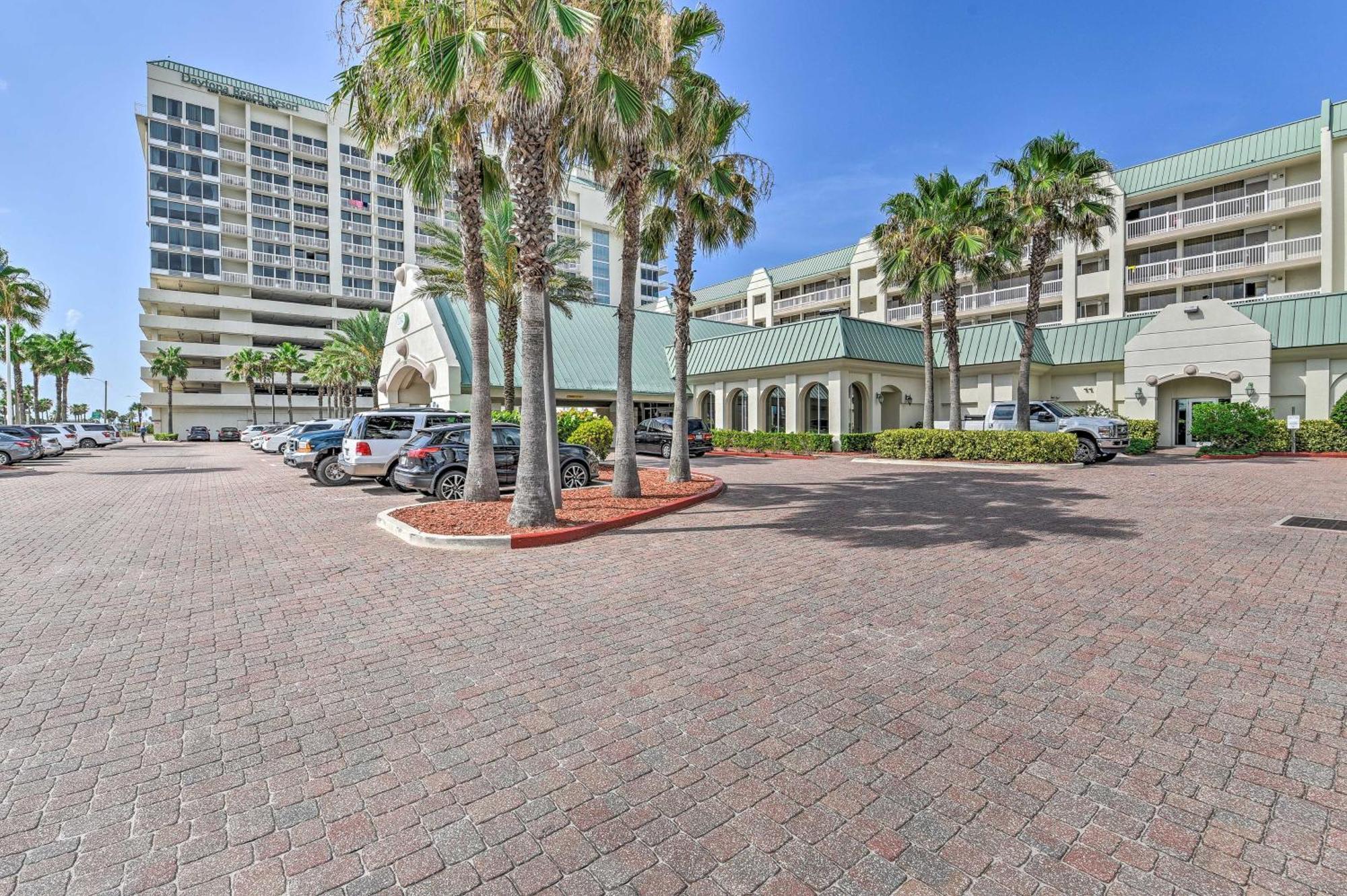 Apartment Beachfront Daytona Vacation With Balcony Daytona Beach