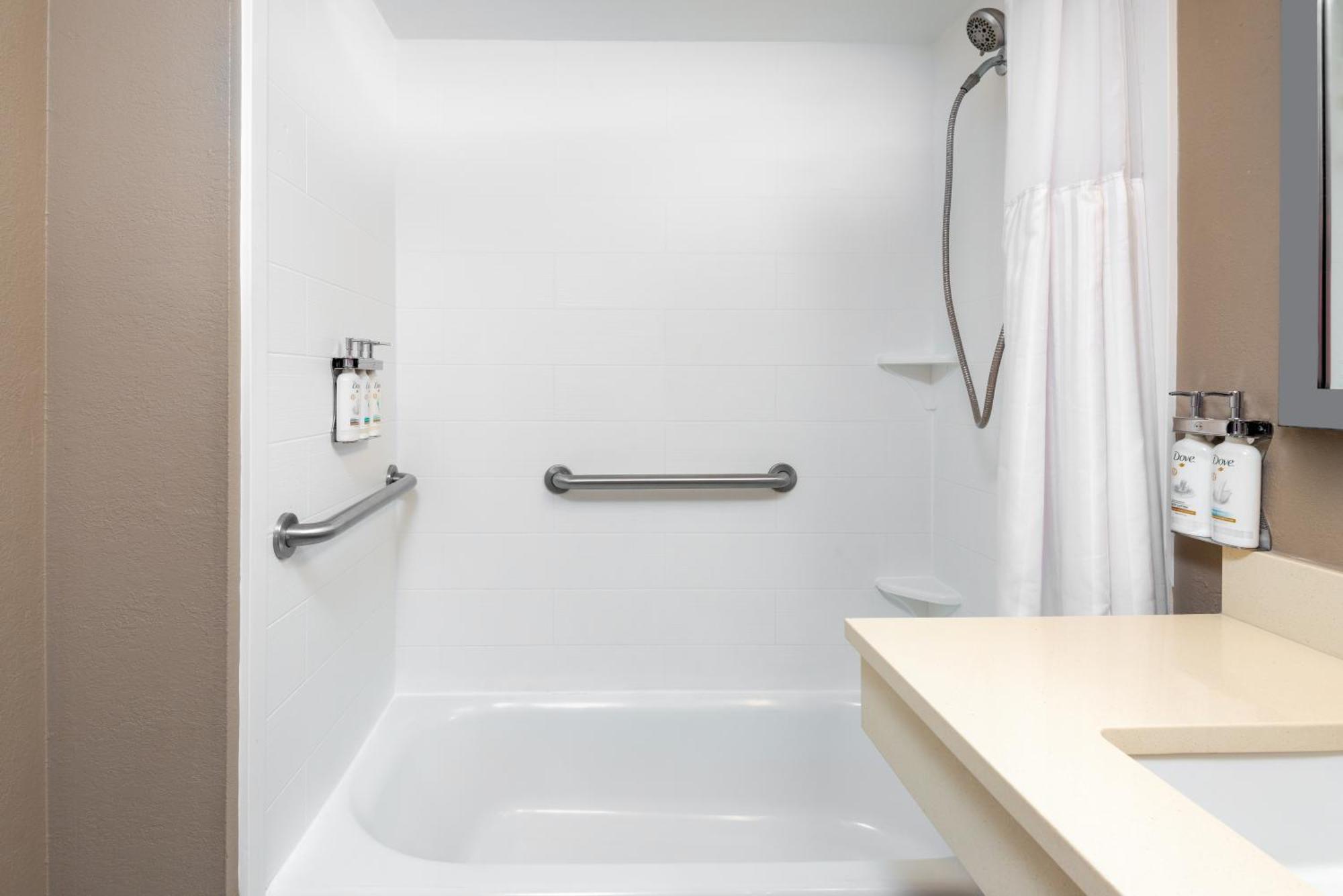 Hotel Miami-doral Area By Ihg 4*