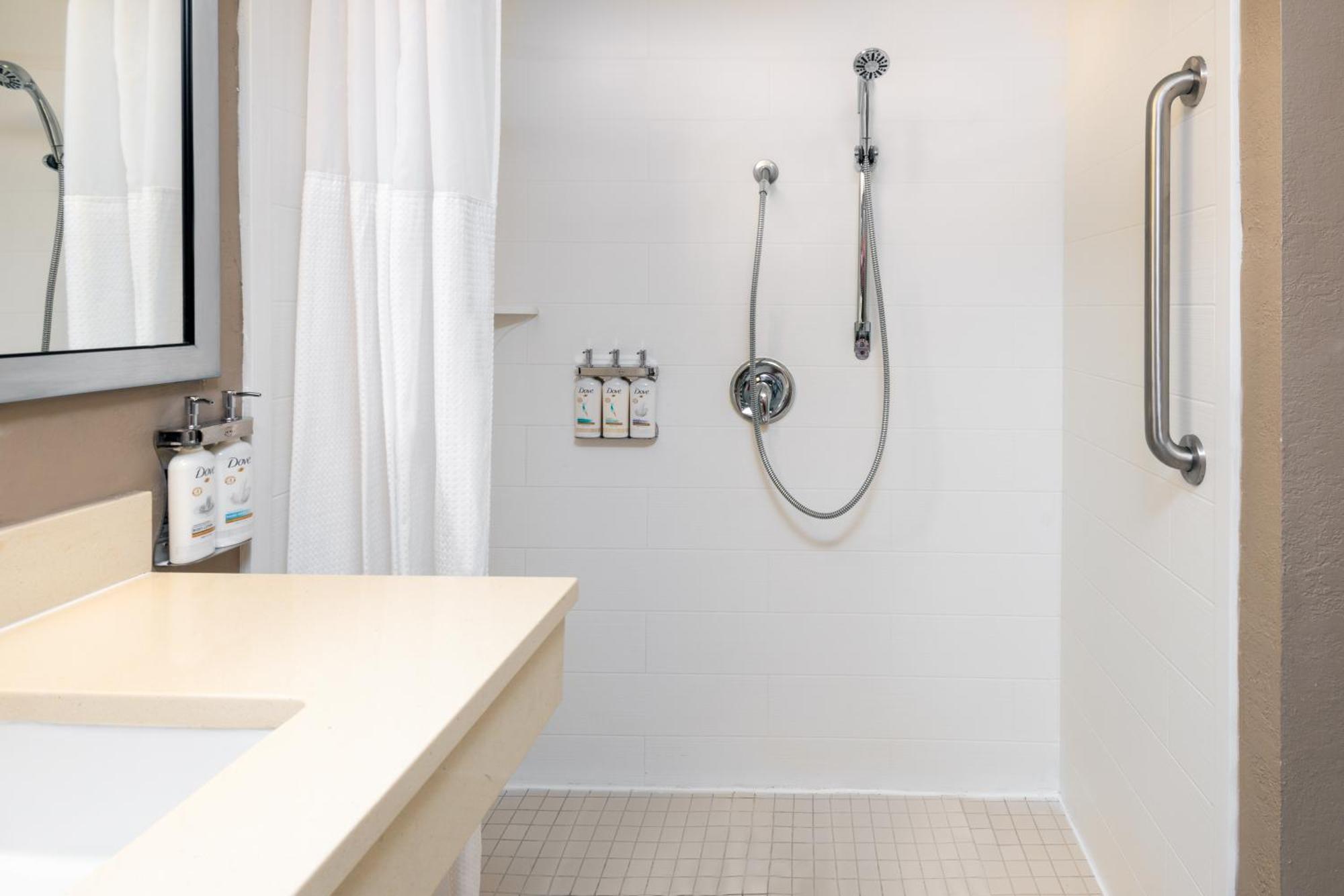 Miami-doral Area By Ihg Hotel 4*