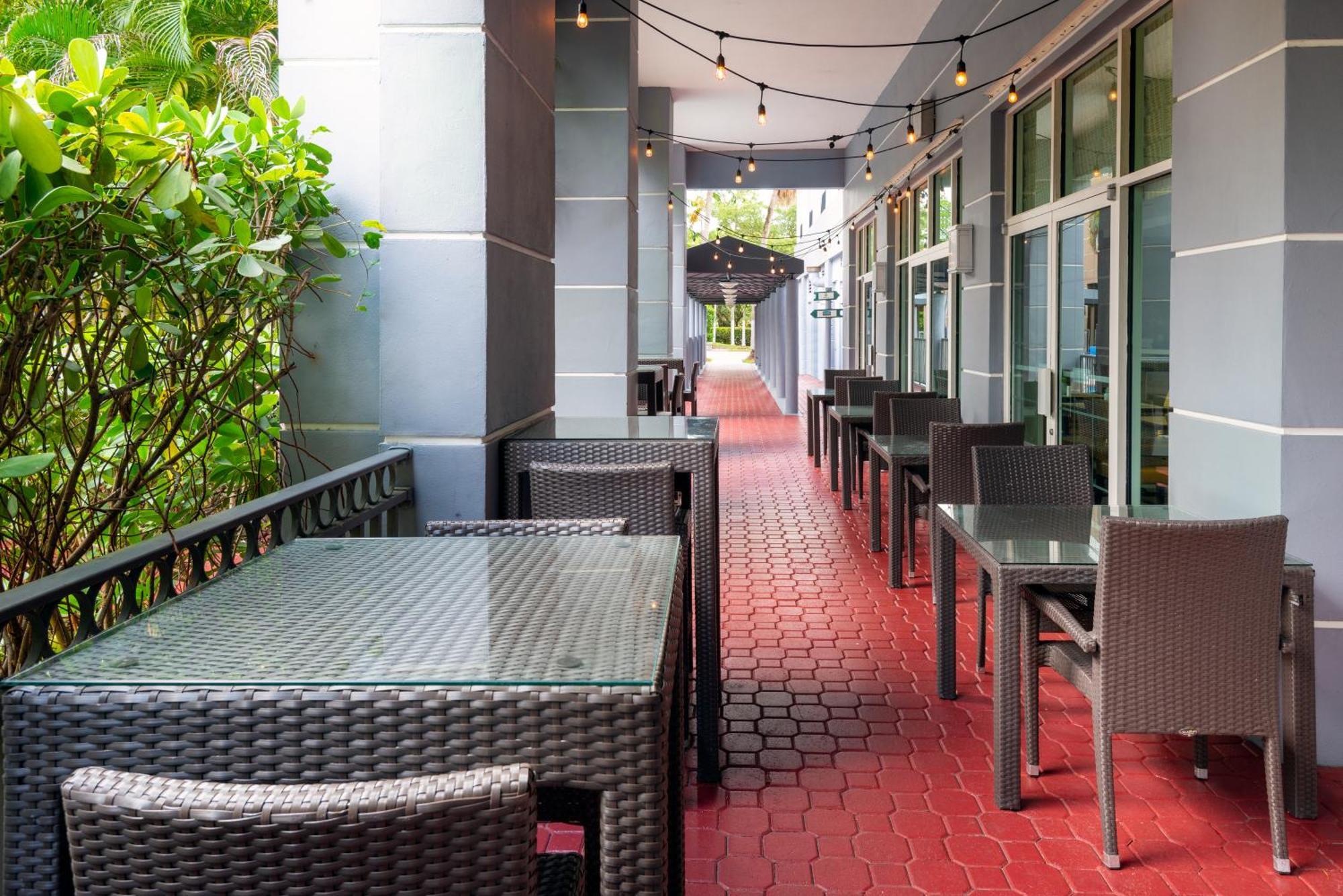 Miami-doral Area By Ihg Hotel