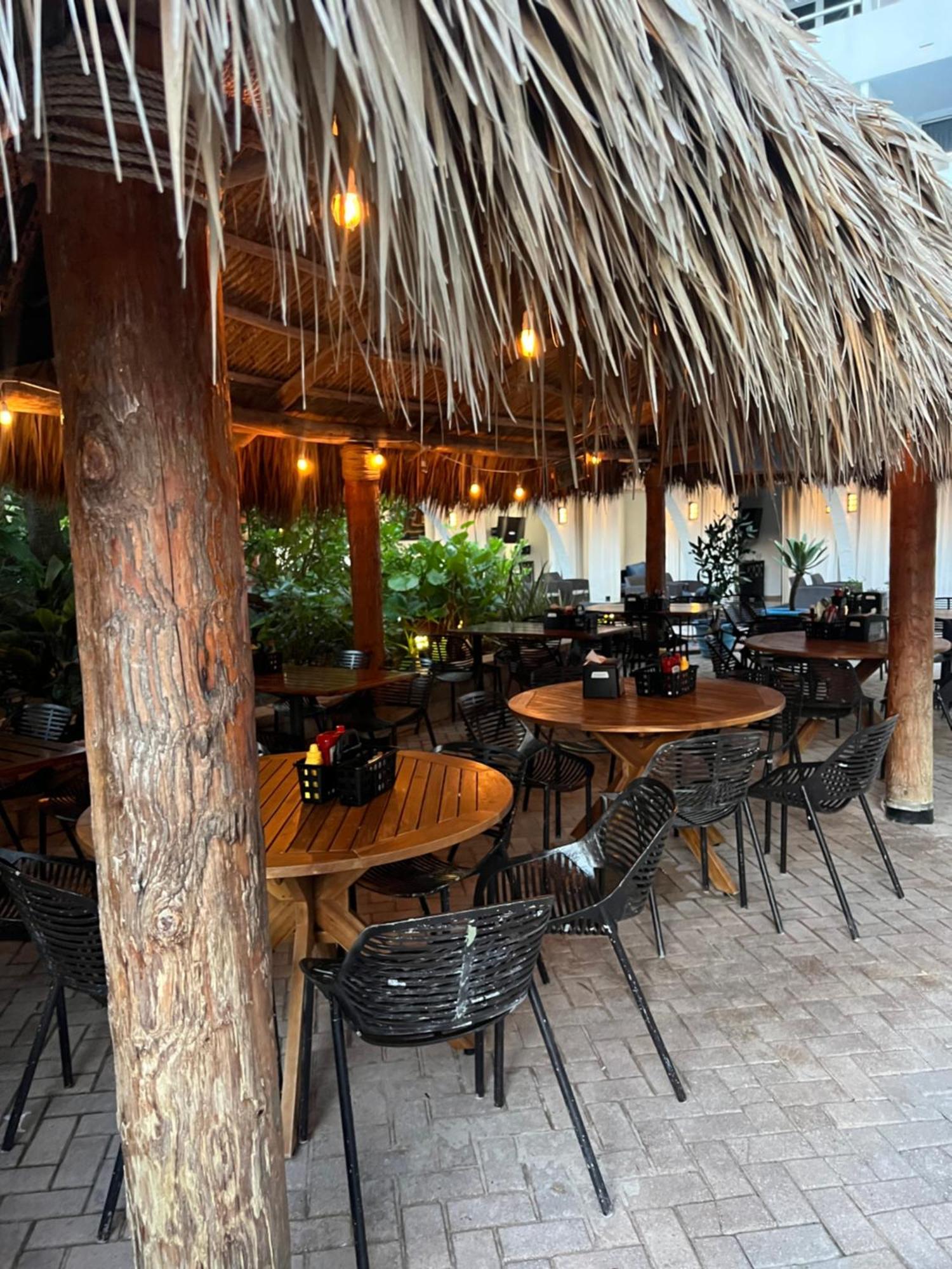 Ocean Manor Tiki Sunset Retreat 4* Lauderdale-by-the-Sea