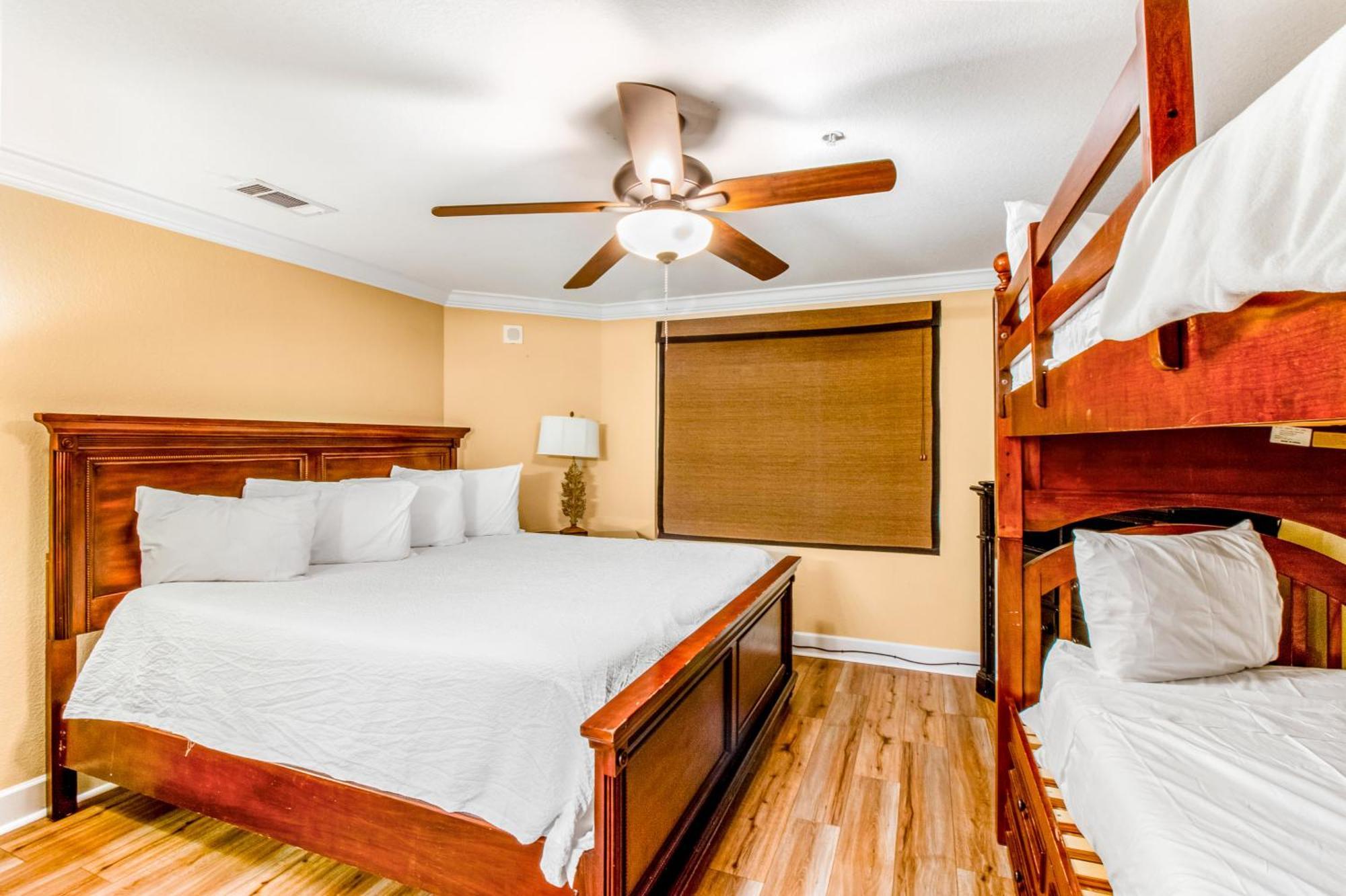 Tidewater Apartment *
