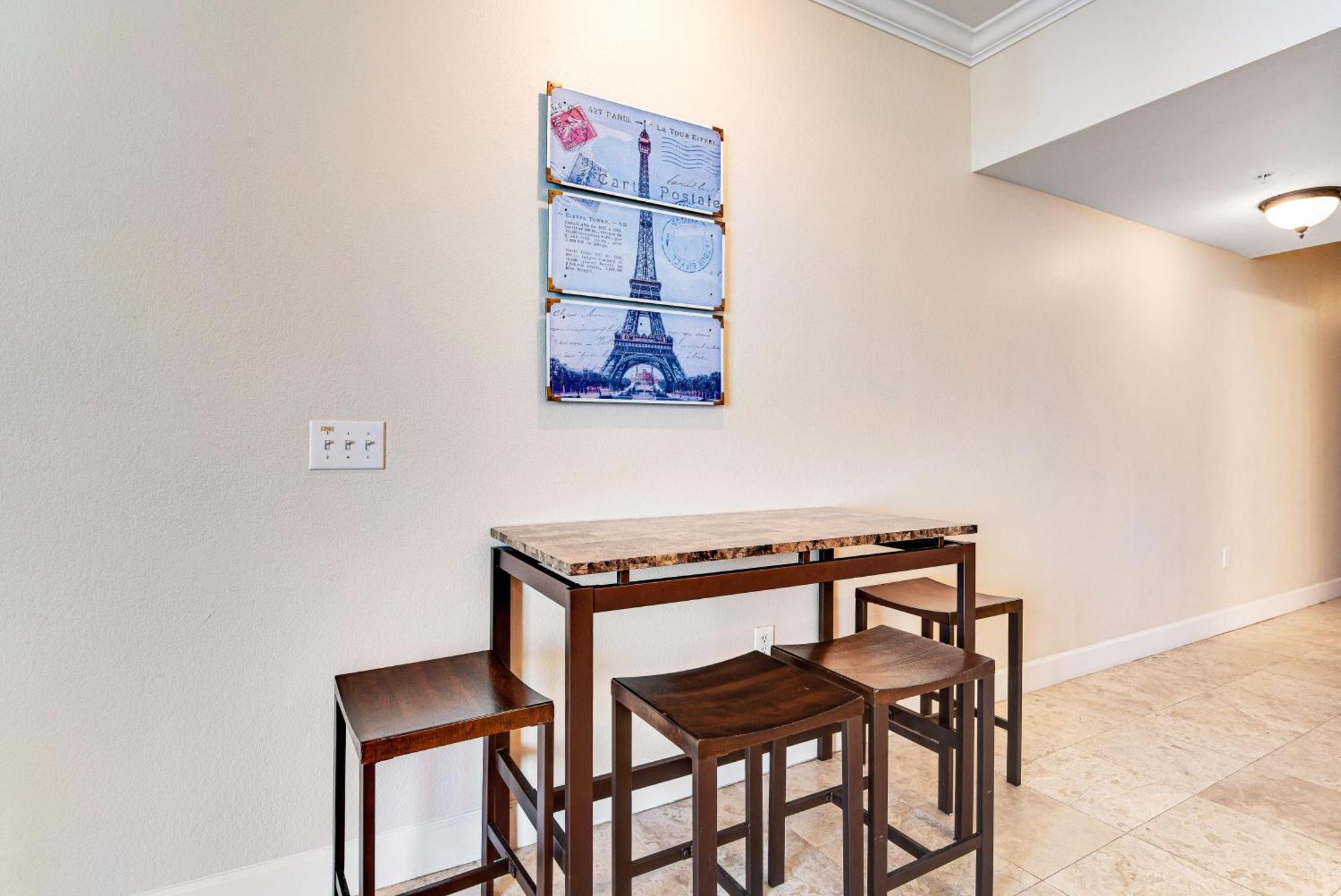 Apartment Tidewater