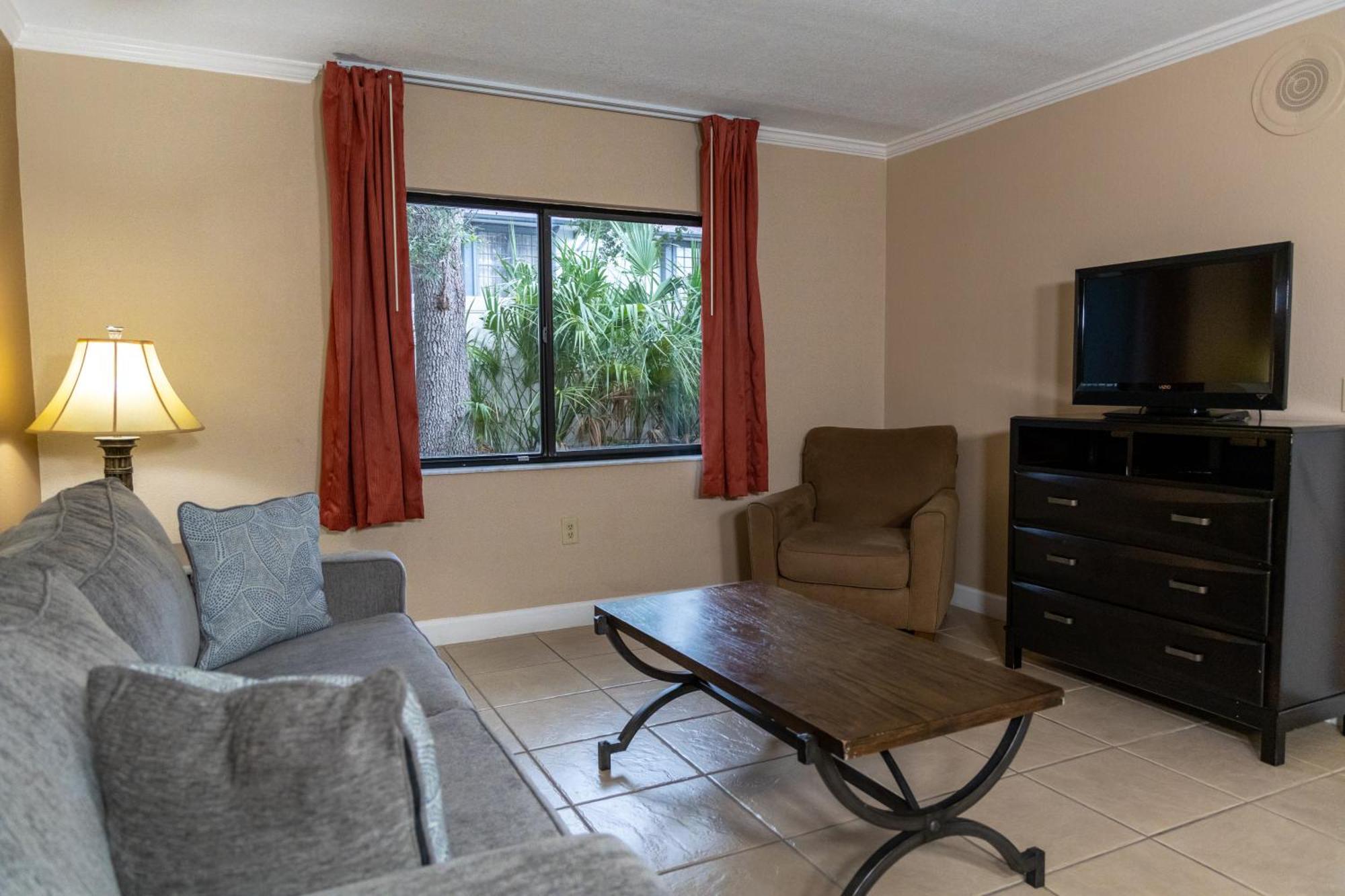 Legacy Vacation & Orlando - Near Resort 3*