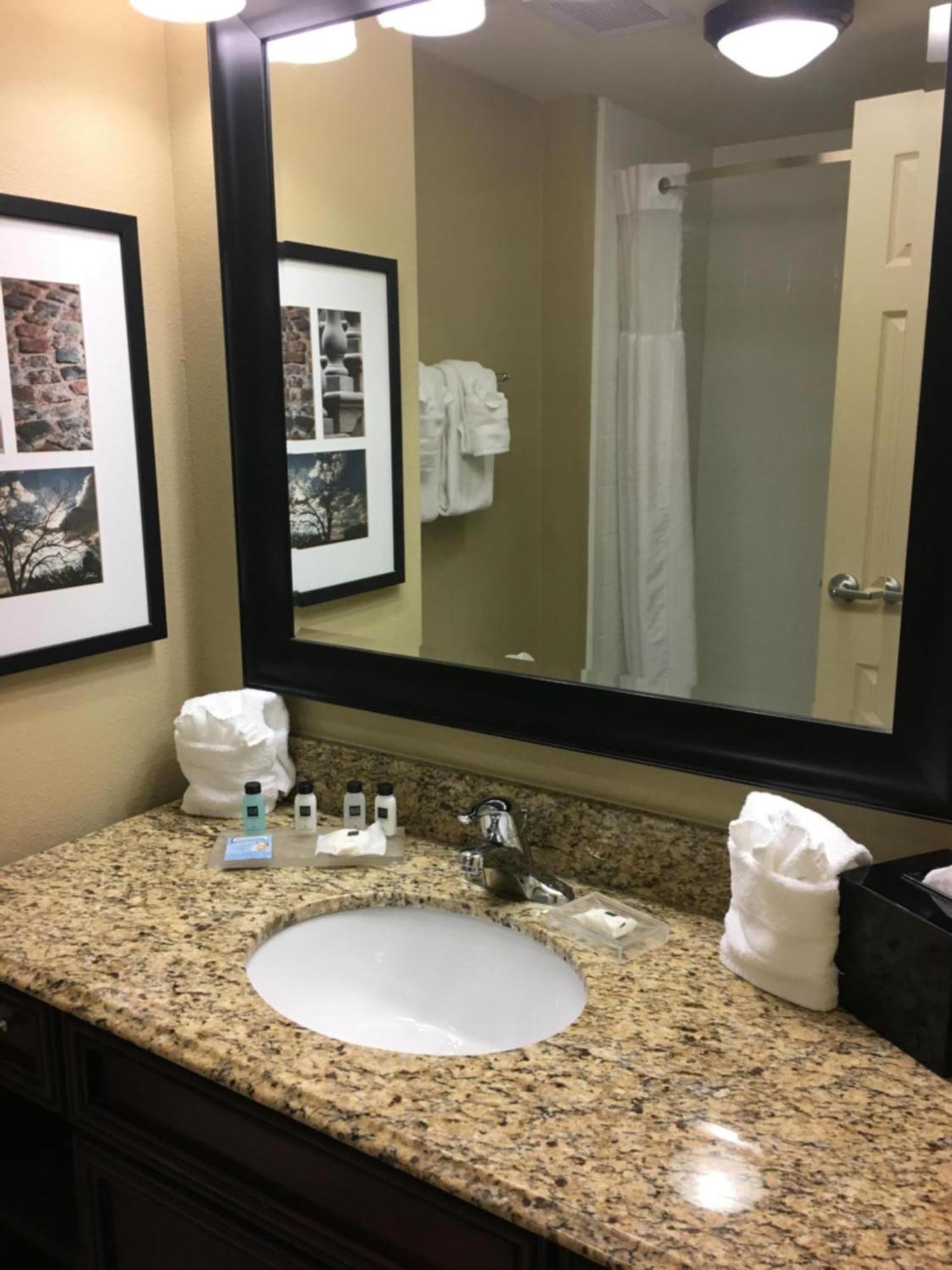 Hotel Country & By Radisson, Port Orange-daytona, Fl