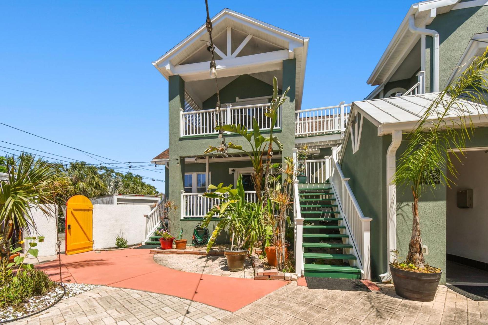 Sea Breeze Manor