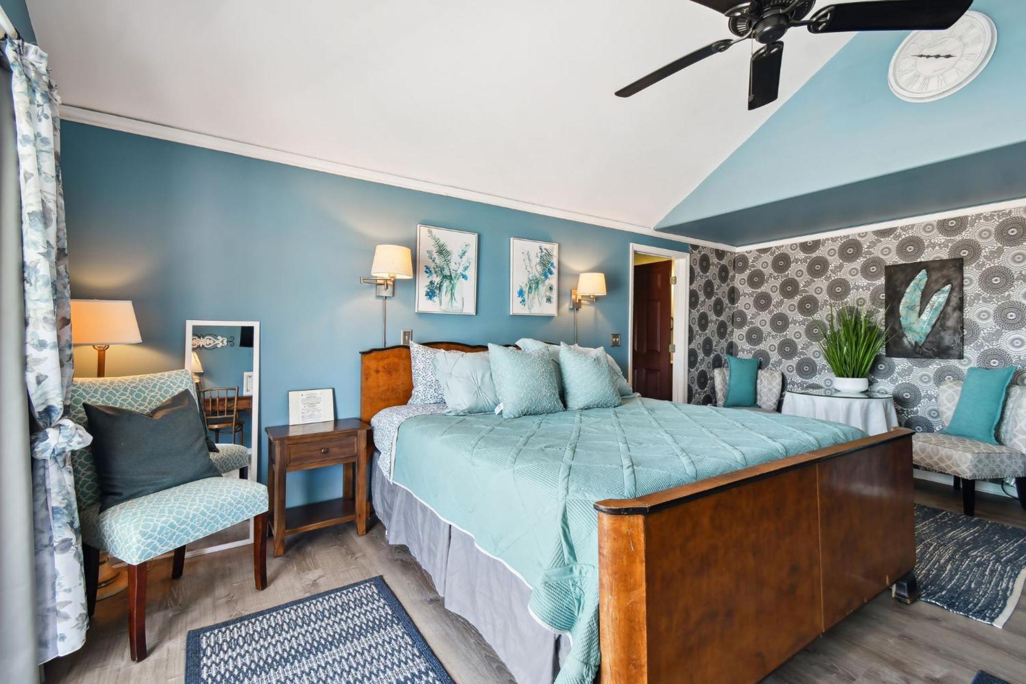 Bed & Breakfast Sea Breeze Manor 3*