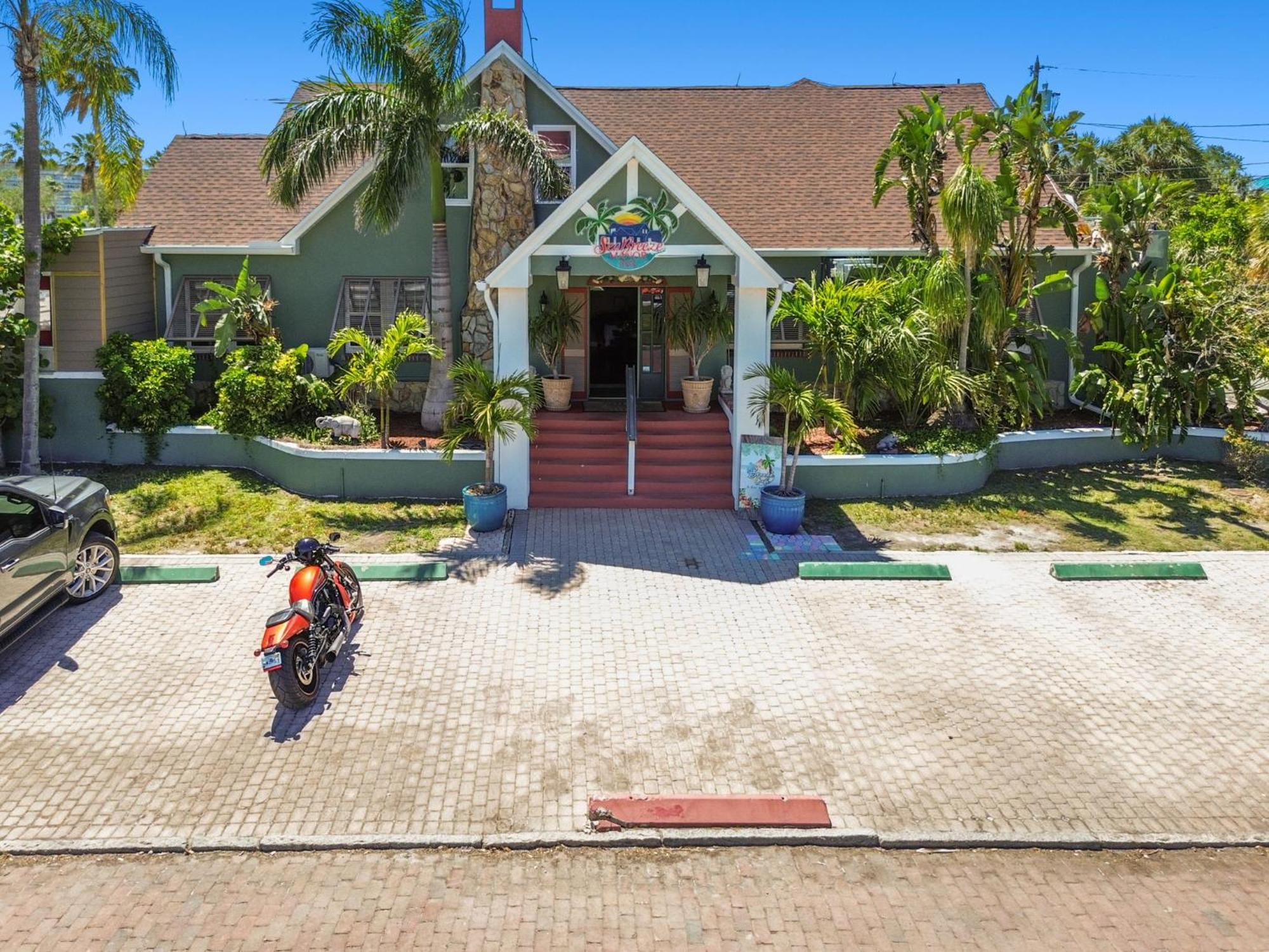 Bed & Breakfast Sea Breeze Manor St. Petersburg