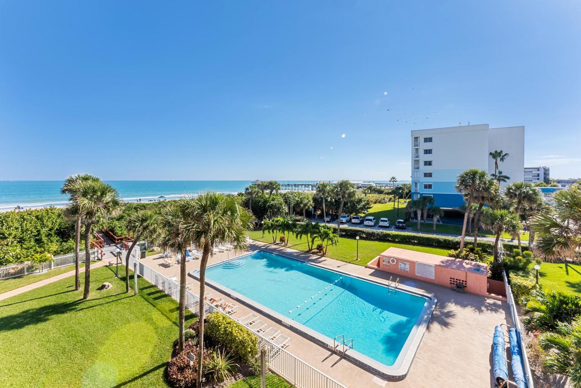 Cocoa Towers Aparthotel Cocoa Beach