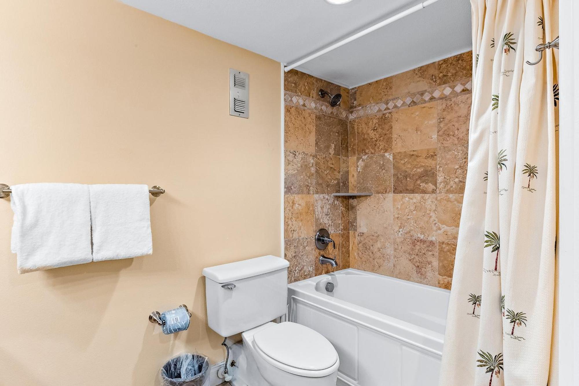 Shoreline Towers Holiday home