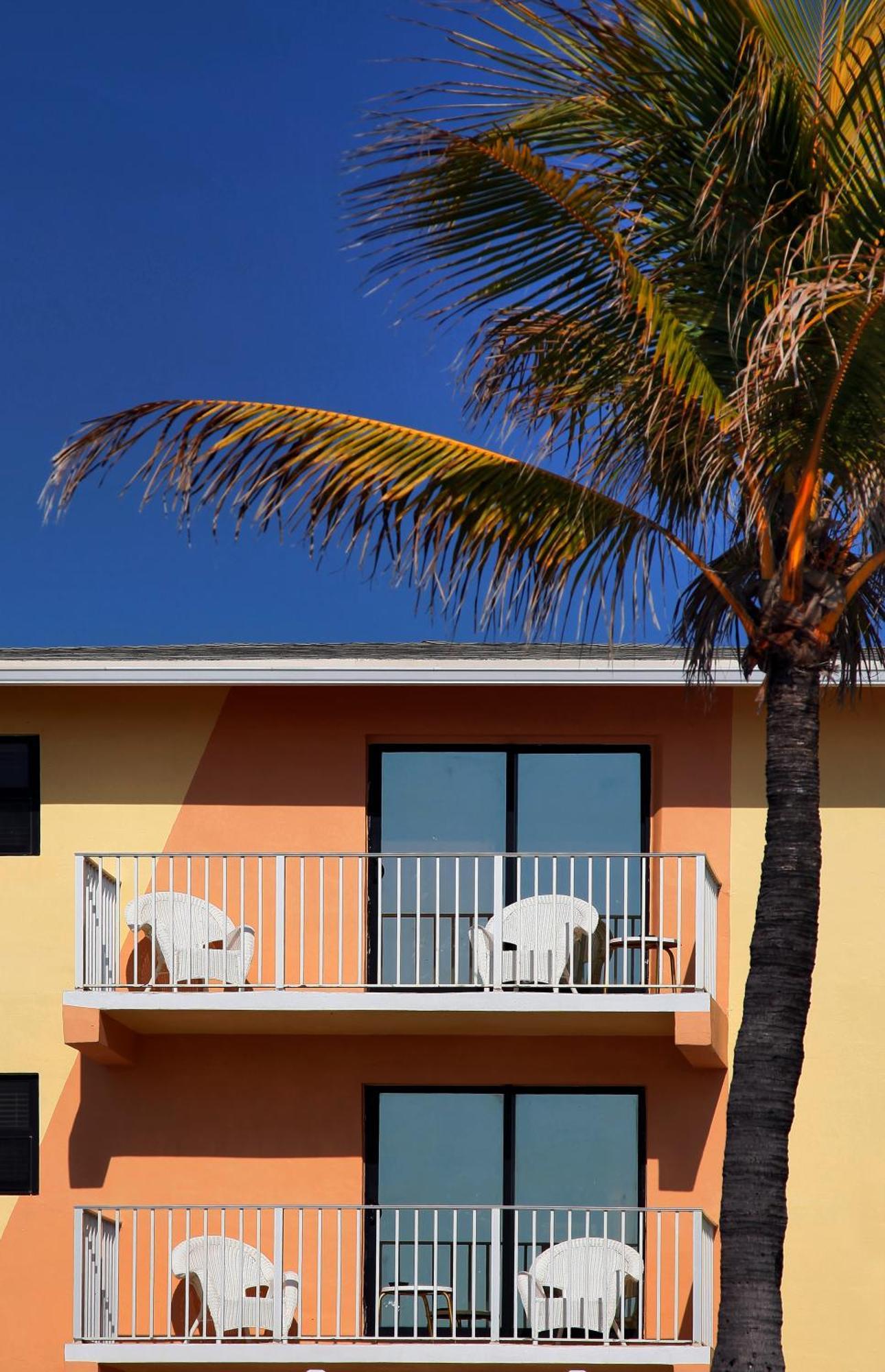 Windjammer And Club Resort 2*