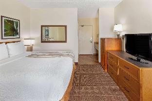 La Quinta & By Wyndham Sawgrass Hotel 3*