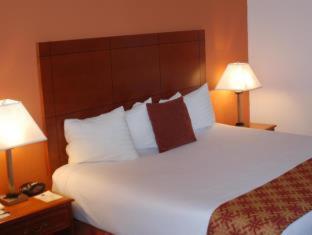 Oasis Hotel