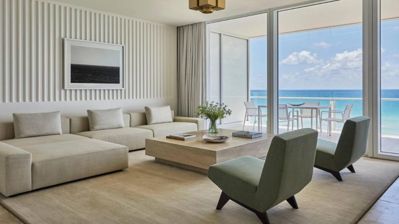 Hotel Four Seasons At The Surf Club