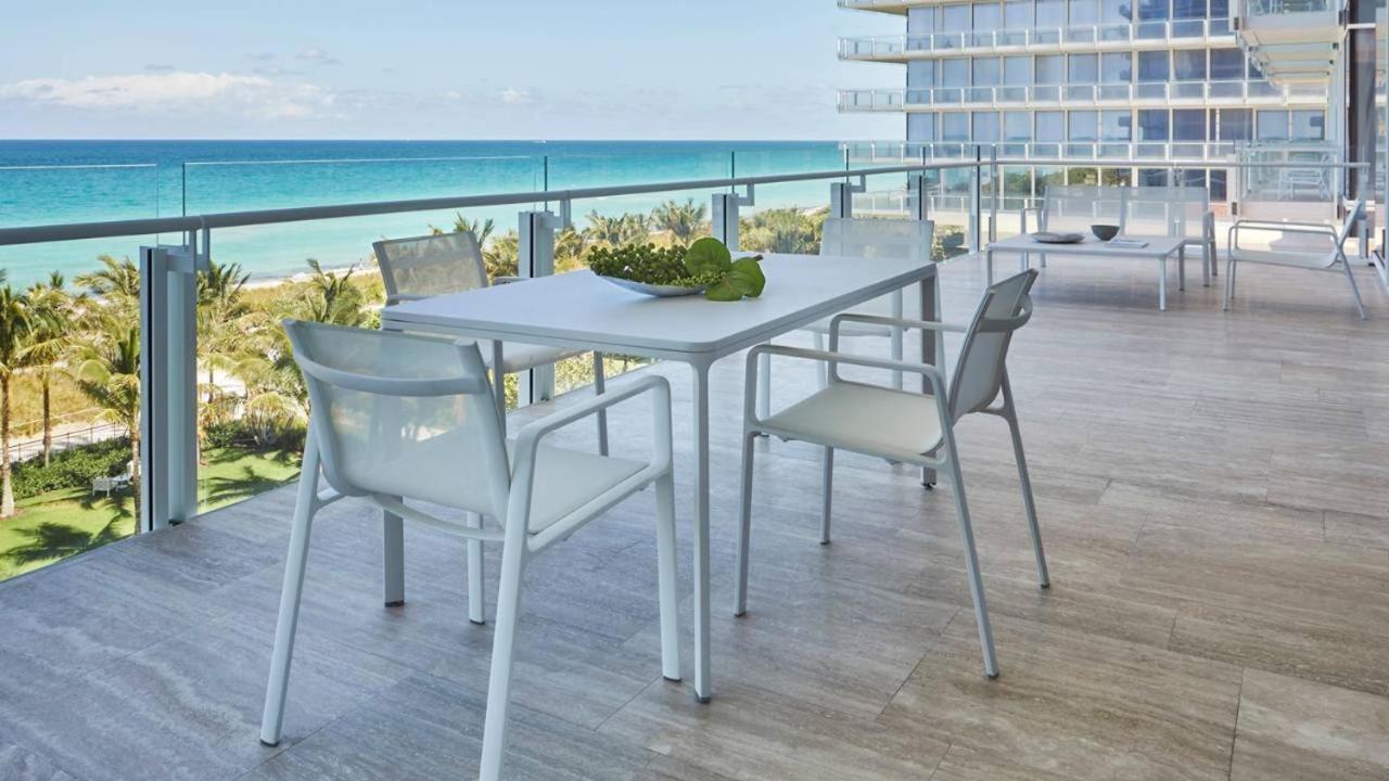 Hotel Four Seasons At The Surf Club