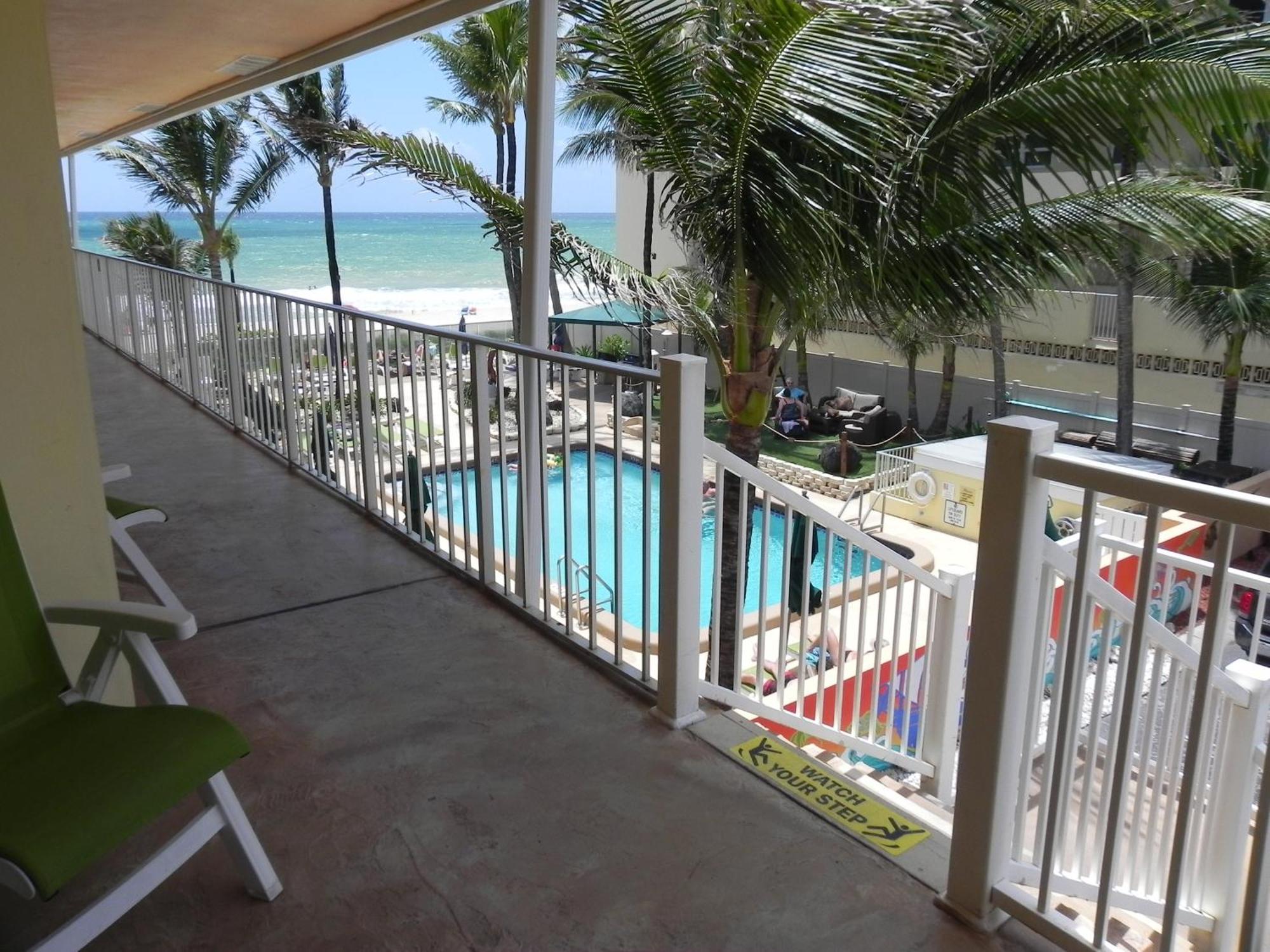 Windjammer And Club Resort 2*