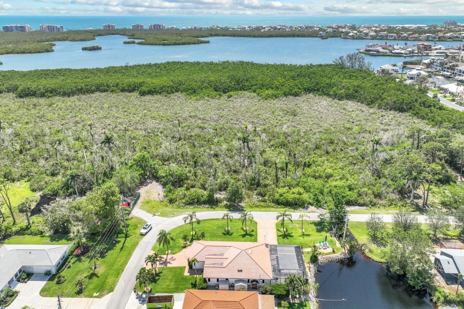Like Amenities Close To Bonita Springs