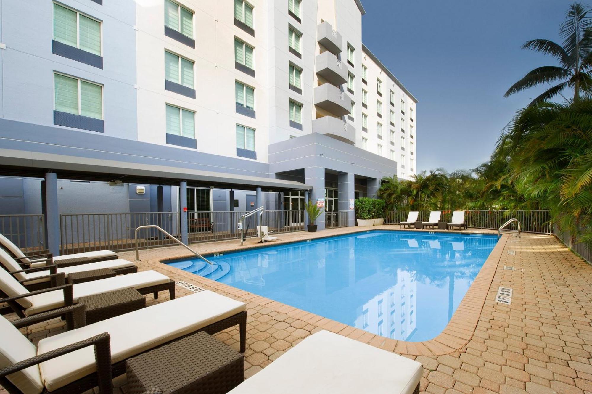 Hotel Miami-doral Area By Ihg