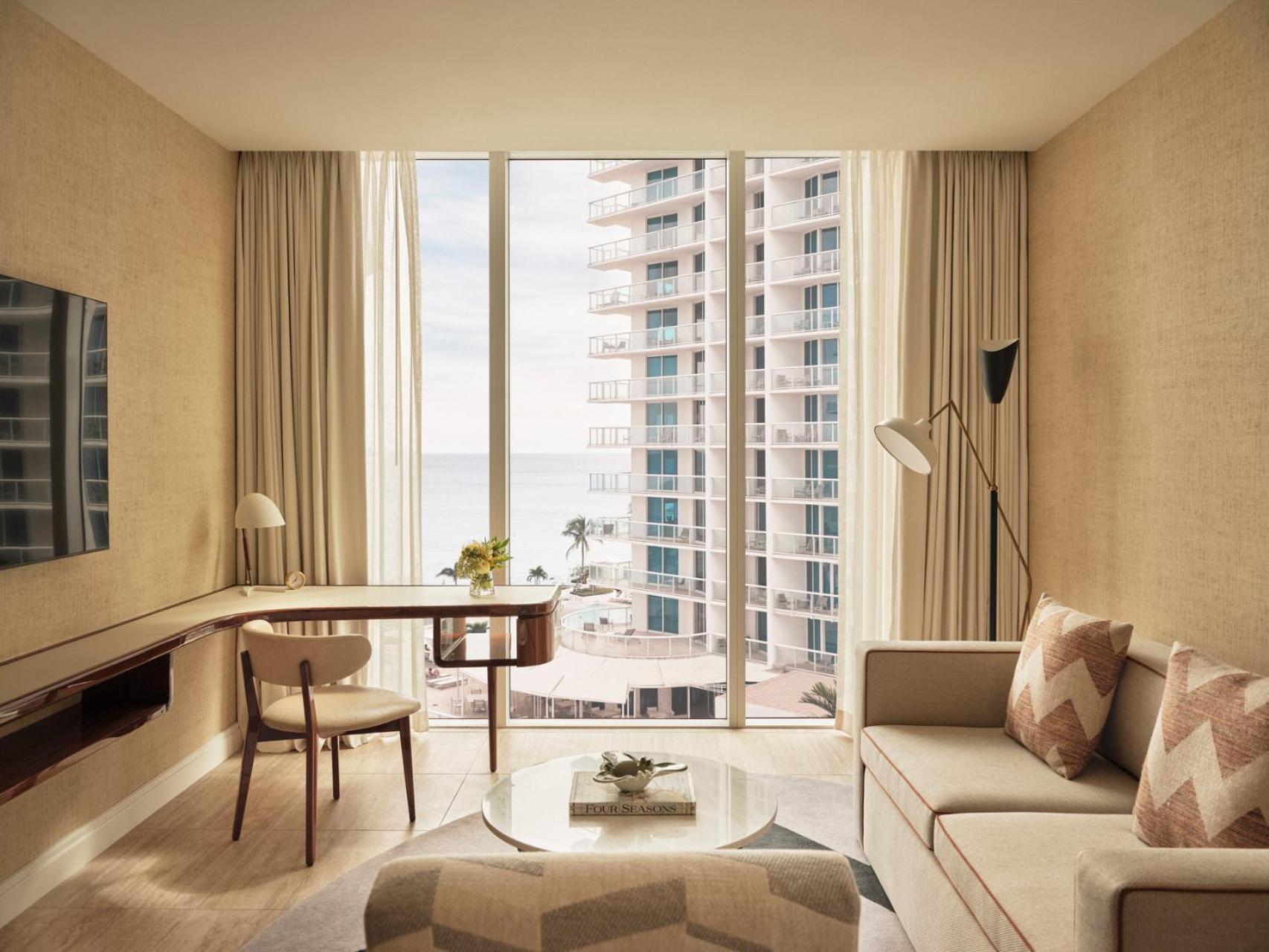 Four Seasons And Residences Lauderdale 5*