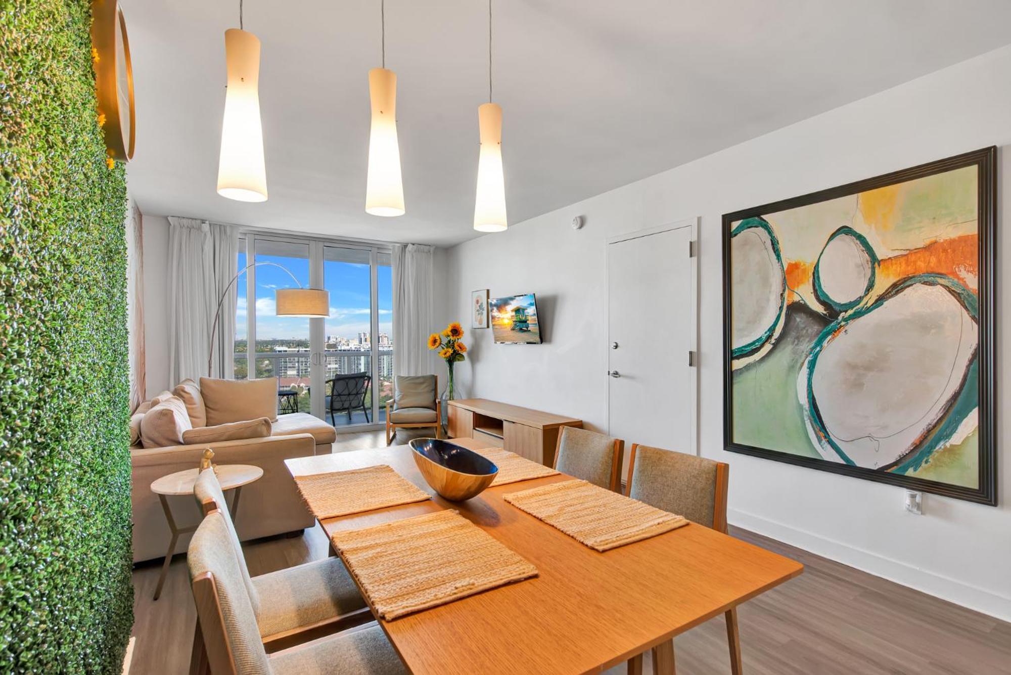Aparthotel Water View Building With Pool - 5-min Walk To The