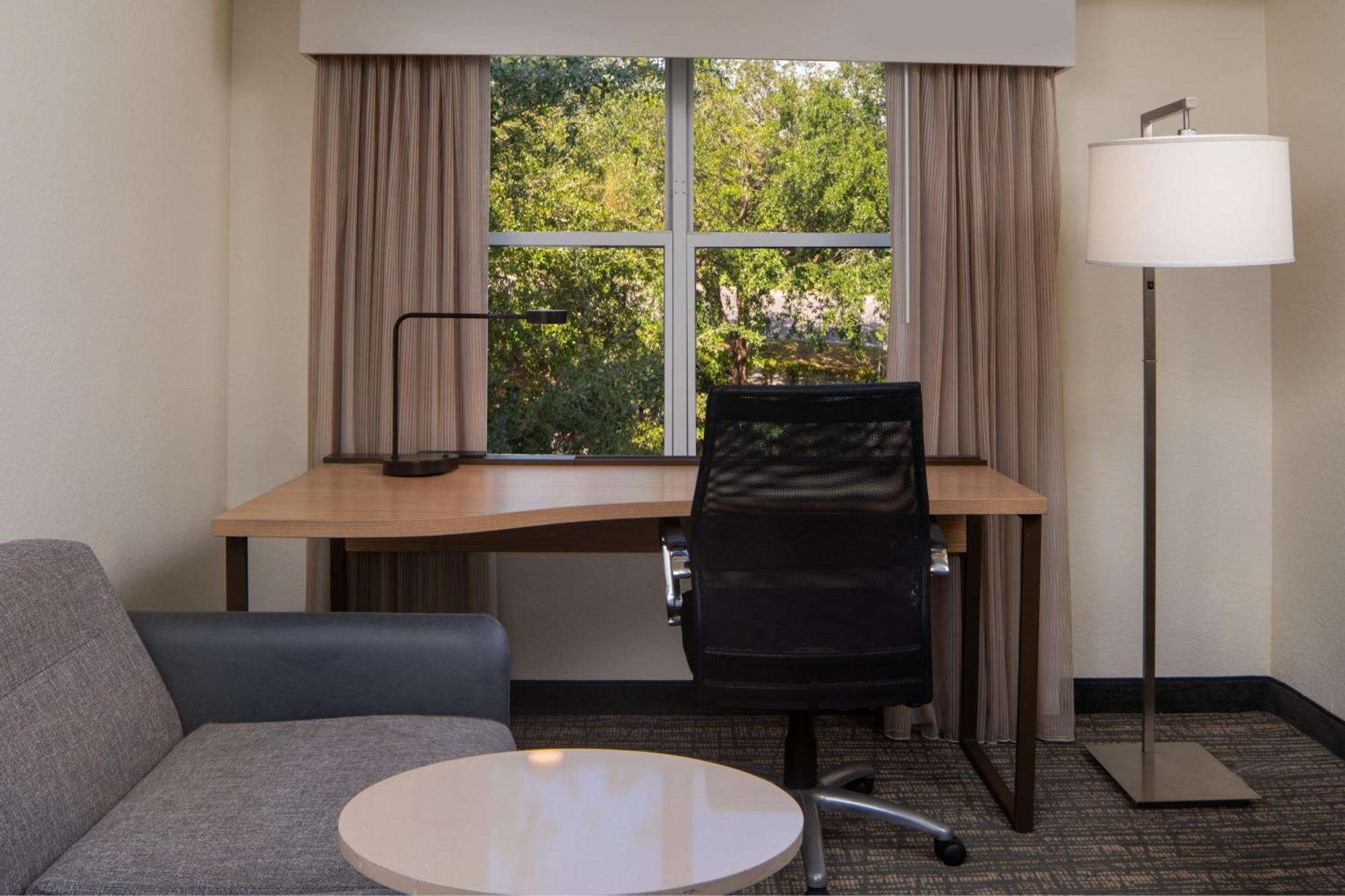 Hotel Orlando Convention Center 3*