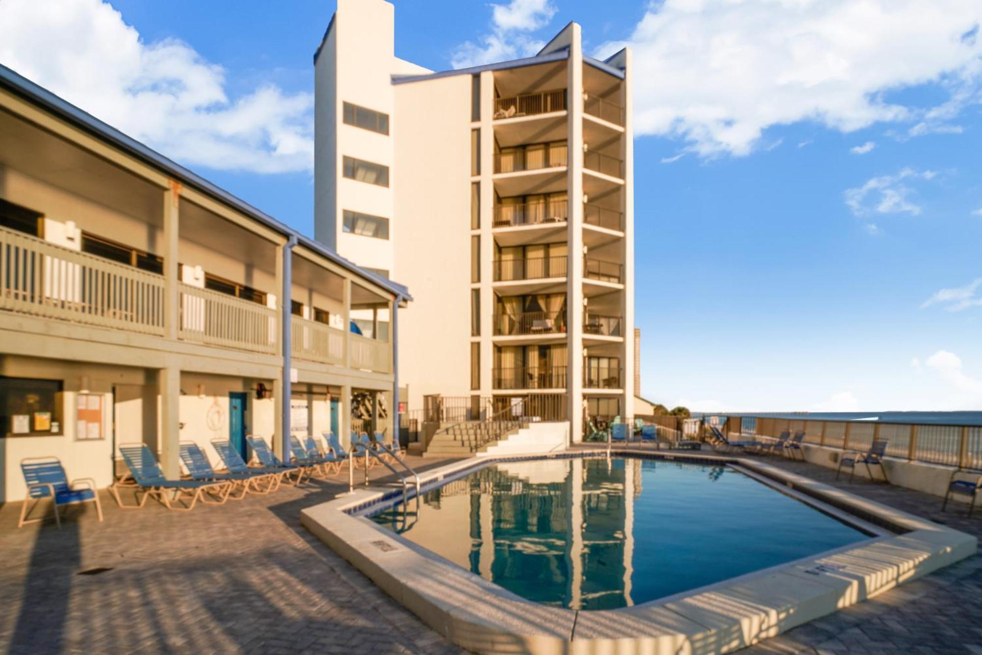 Holiday home Aquavista #303-w By Book That