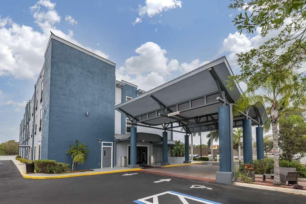 Hotel Western Gateway