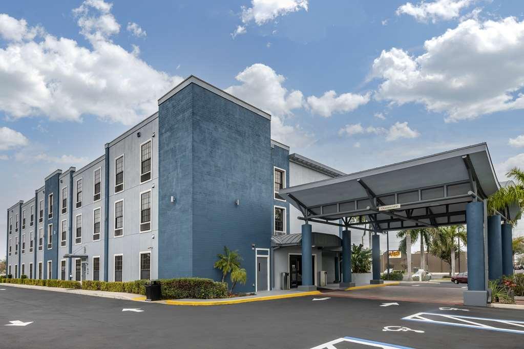 Western Gateway Hotel 3*