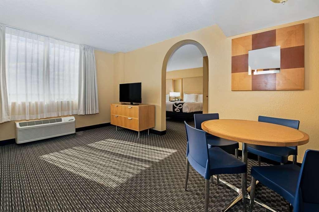 La Quinta By Wyndham West Palm Airport