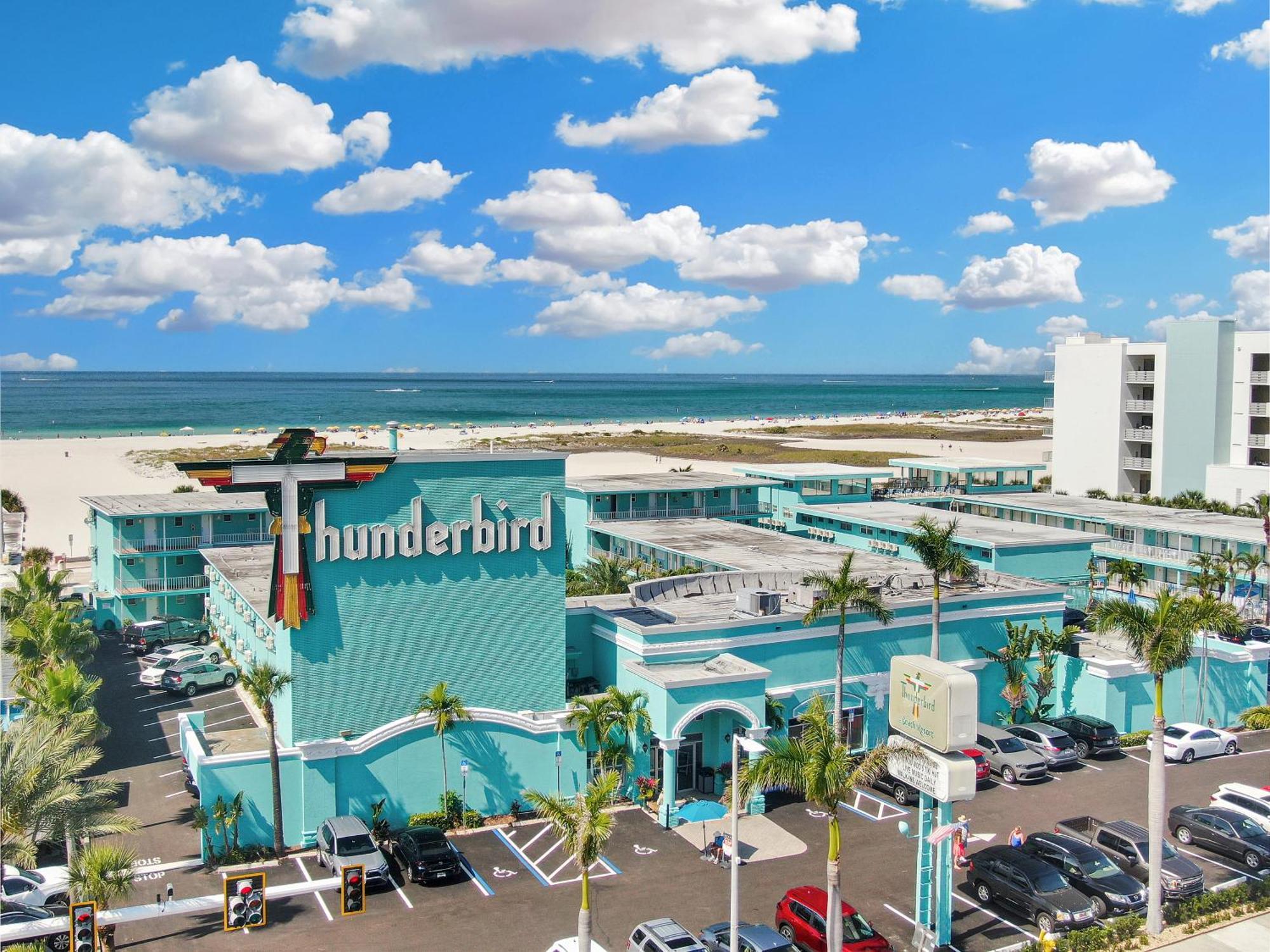 Hotel Thunderbird Treasure Island