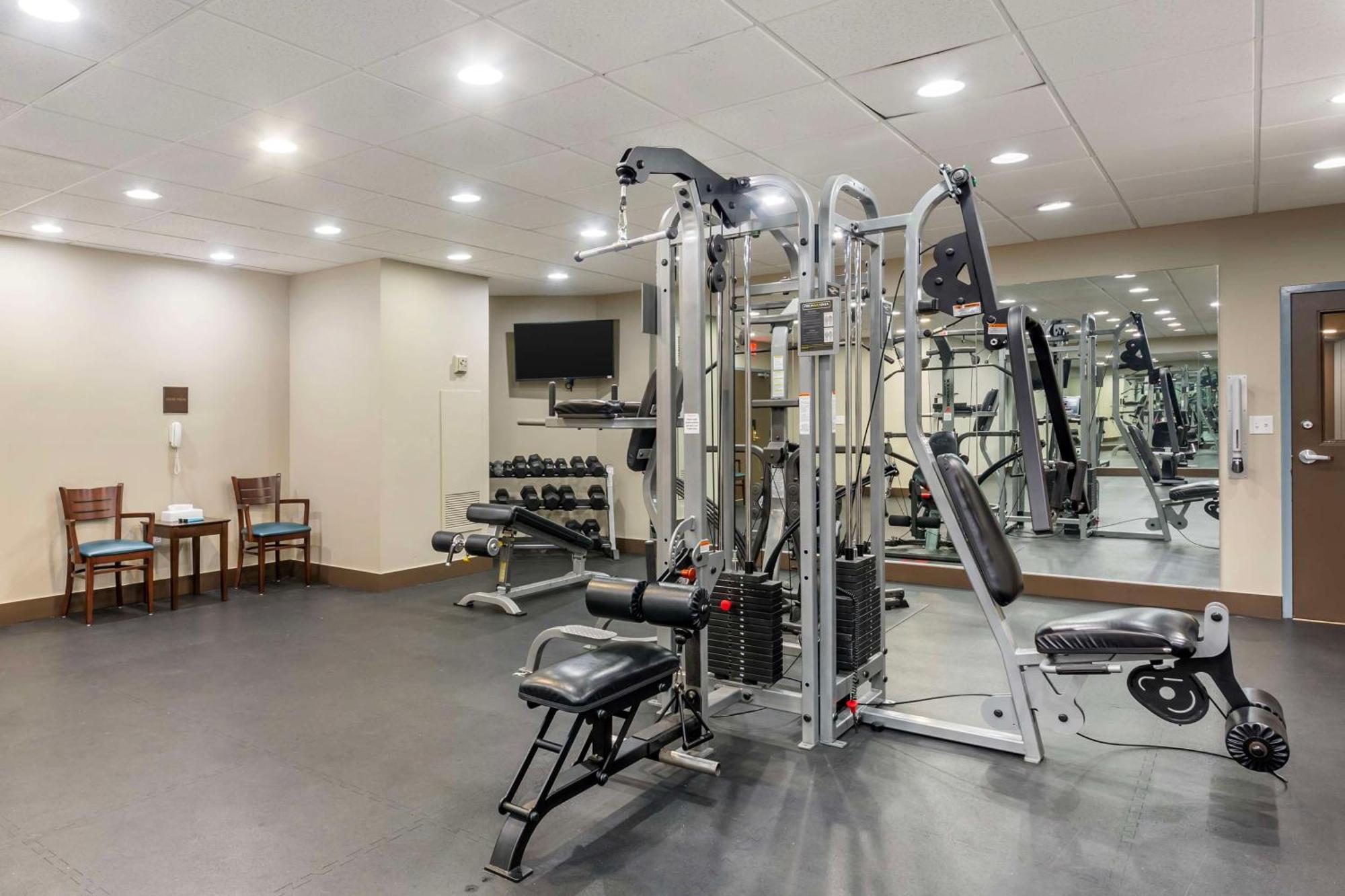 Western Plaza Hotel 3*