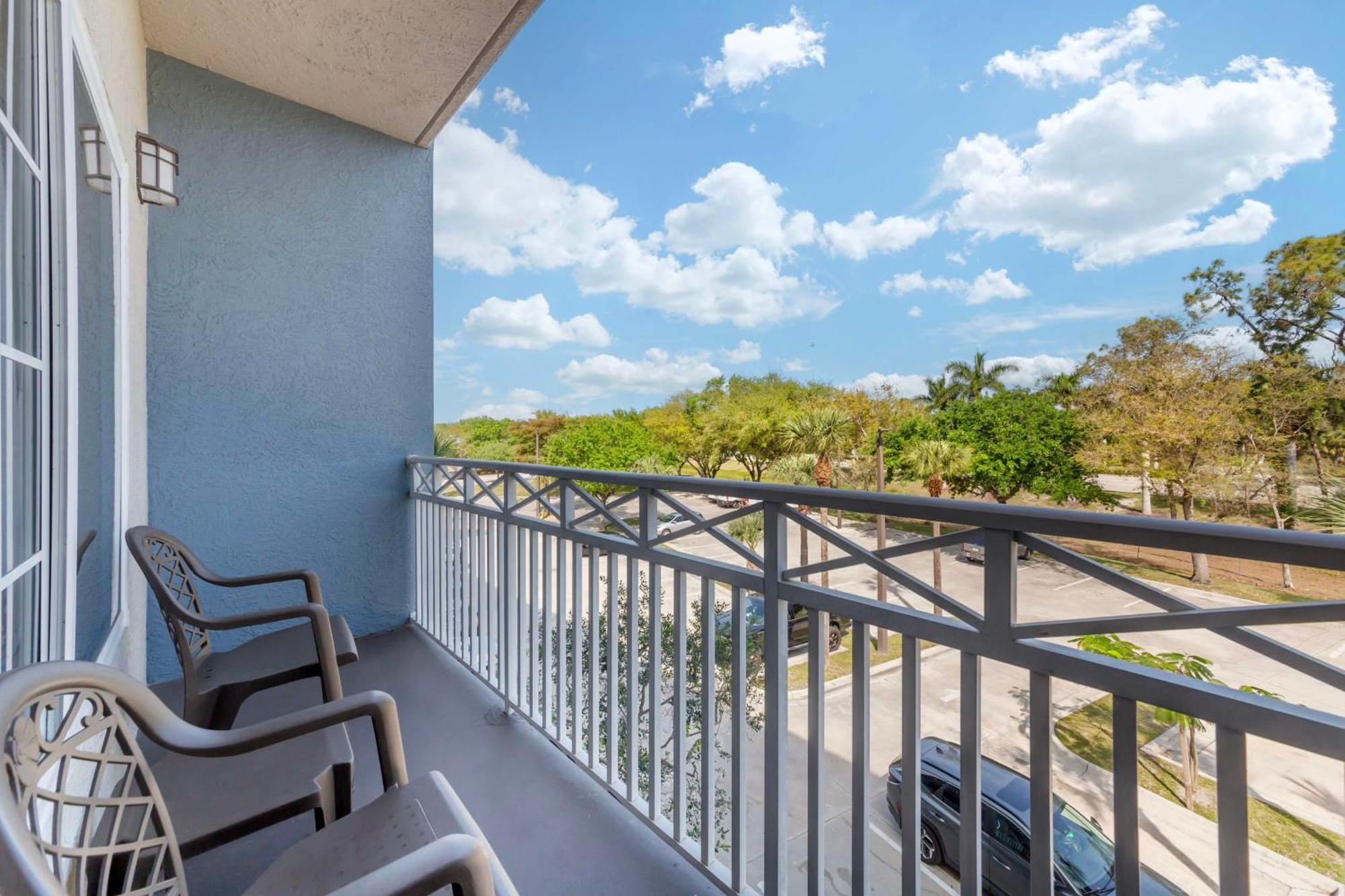 Western Plaza Hotel Naples